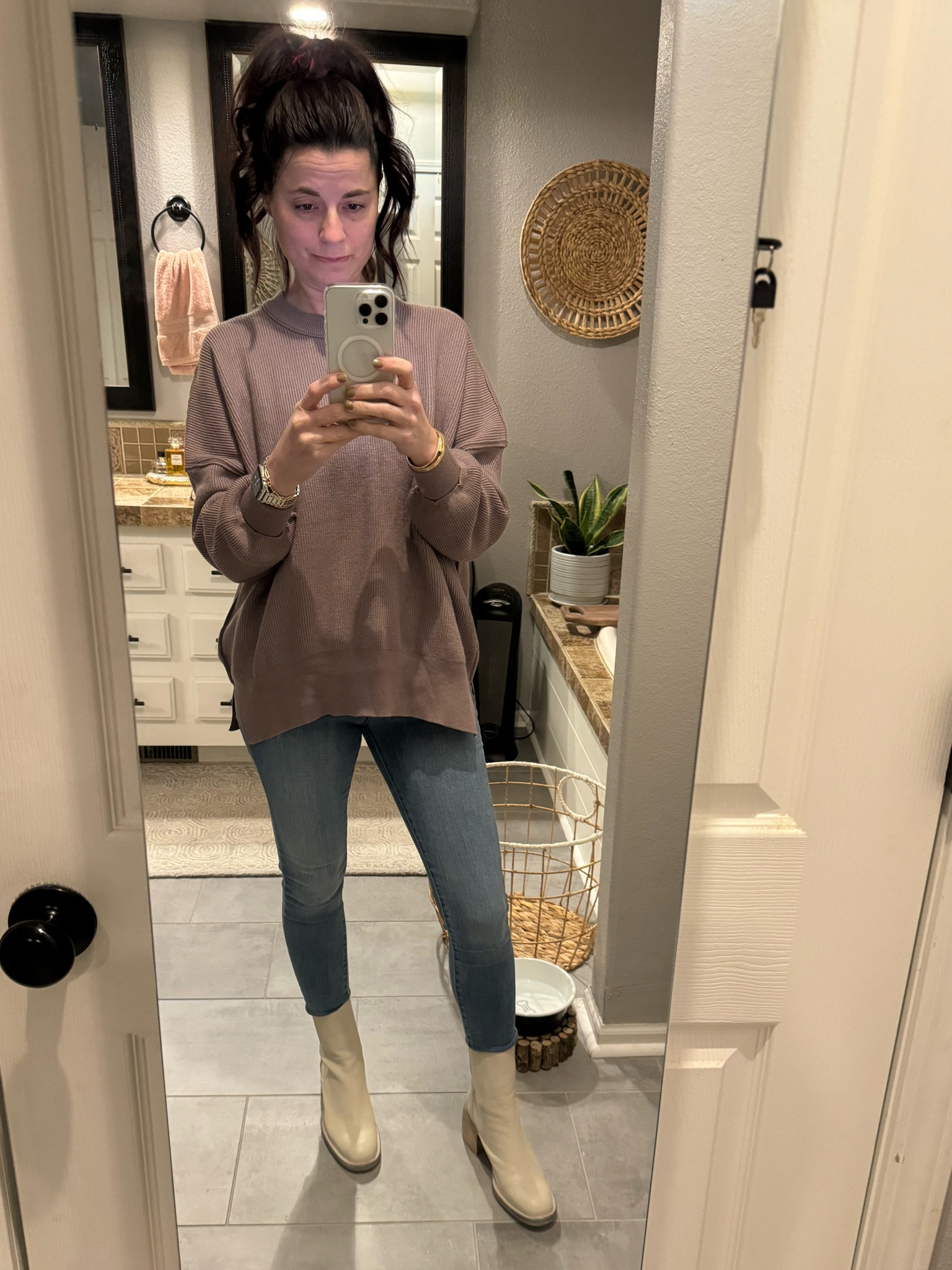 I love this outfit so much!  This sweater is amazing and on the Cyber Monday sale!!!  Jeans and boots run TTS and sweater is slightly oversized.

#LTKsalealert #LTKCyberWeek #LTKstyletip