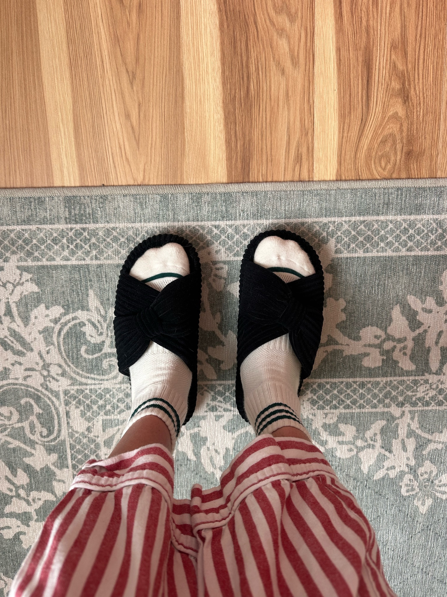 my preferred attire ☁️🥰♥️

Loungewear, Cozy Finds 