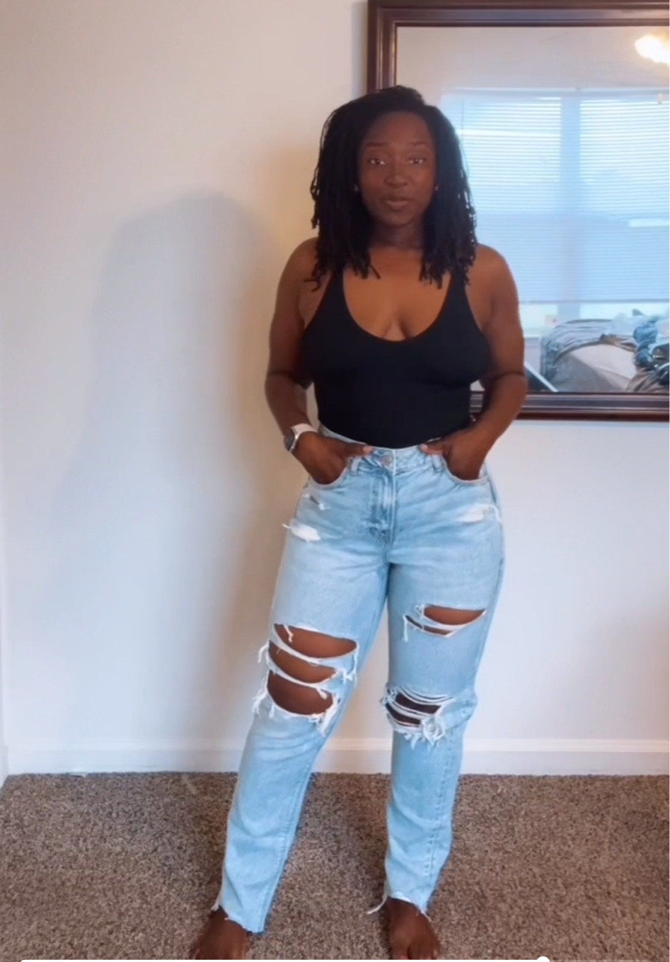 AE Strigid ripped mom jeans 

#LTKSaleAlert #LTKMidsize