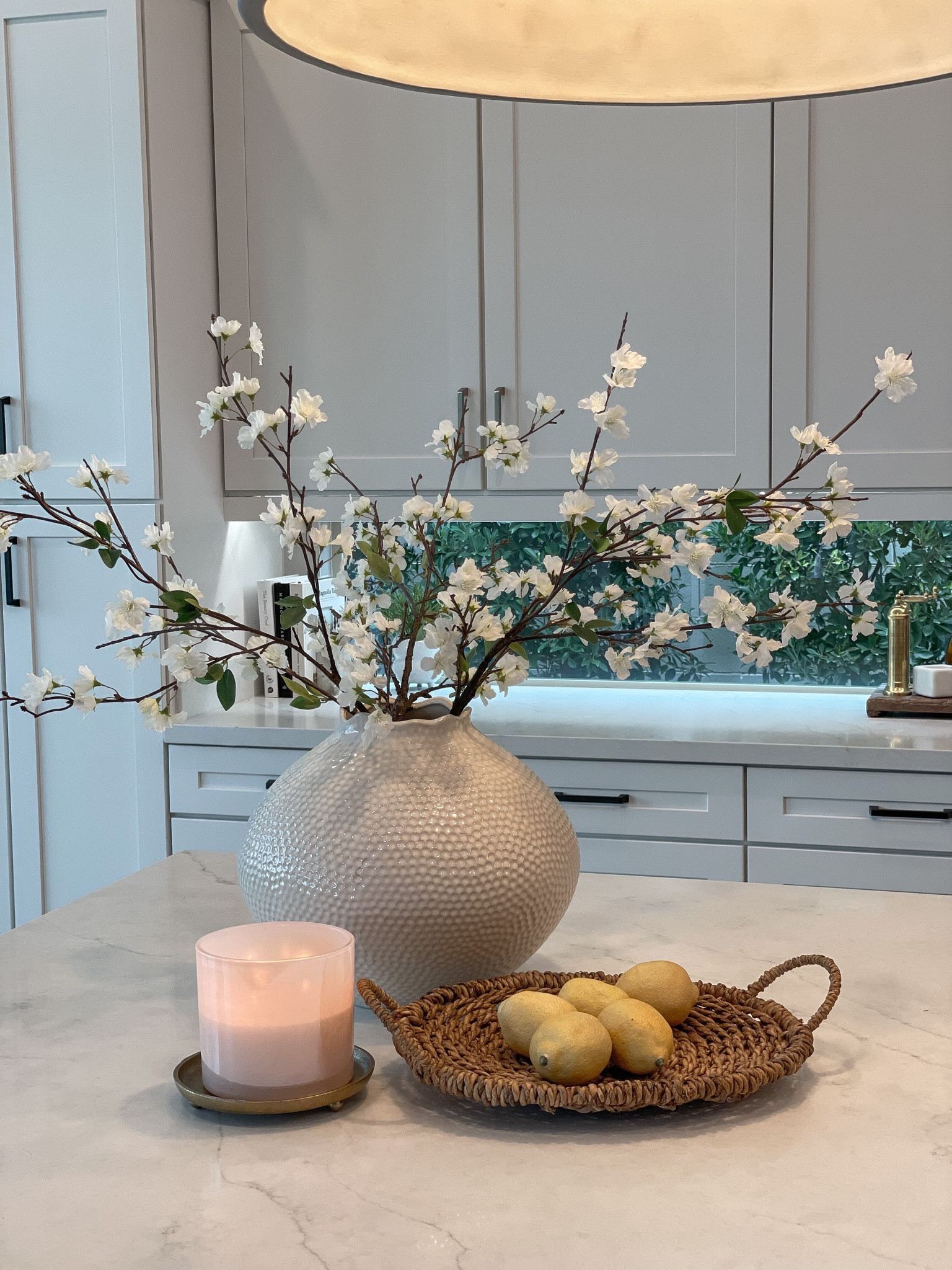 Shop our kitchen 

Spring stems 
Spring florals 
Large vase 
Tray 

#LTKSeasonal #LTKhome #LTKFind