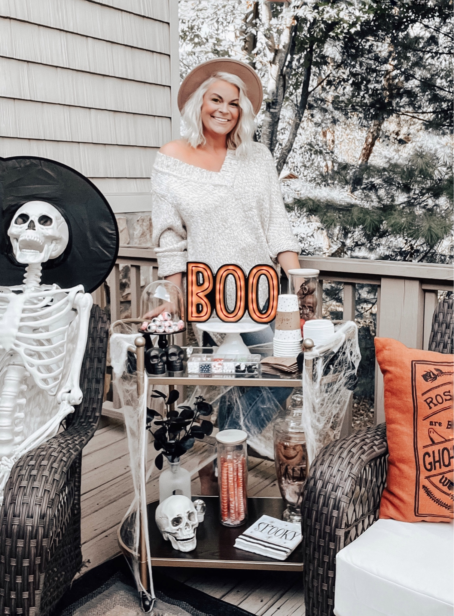 Halloween Hot Cocoa Bar🎃☕️

#LTKHalloween #LTKSeasonal #LTKhome
