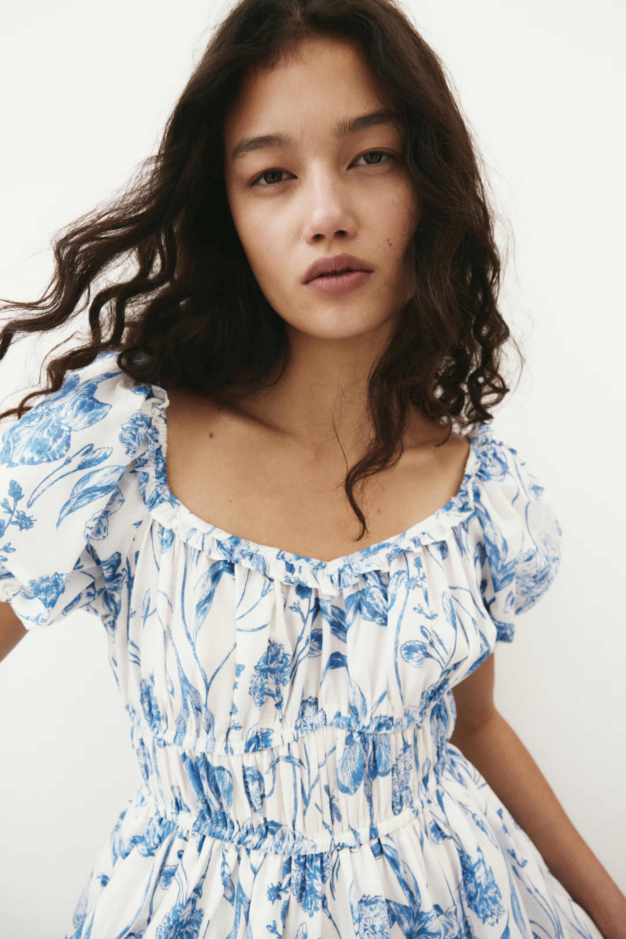 Bubble-hem cotton dress - White/Blue floral - Ladies | H&M GB | H&M (UK, MY, IN, SG, PH, TW, HK)