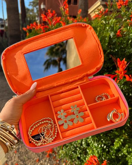 Cosmetic bag with a jewelry box on the bottom! Amazon gift idea too! ✨🌺 

Nordstrom rack, Madison Payne 

#LTKunder50 #LTKtravel #LTKSeasonal