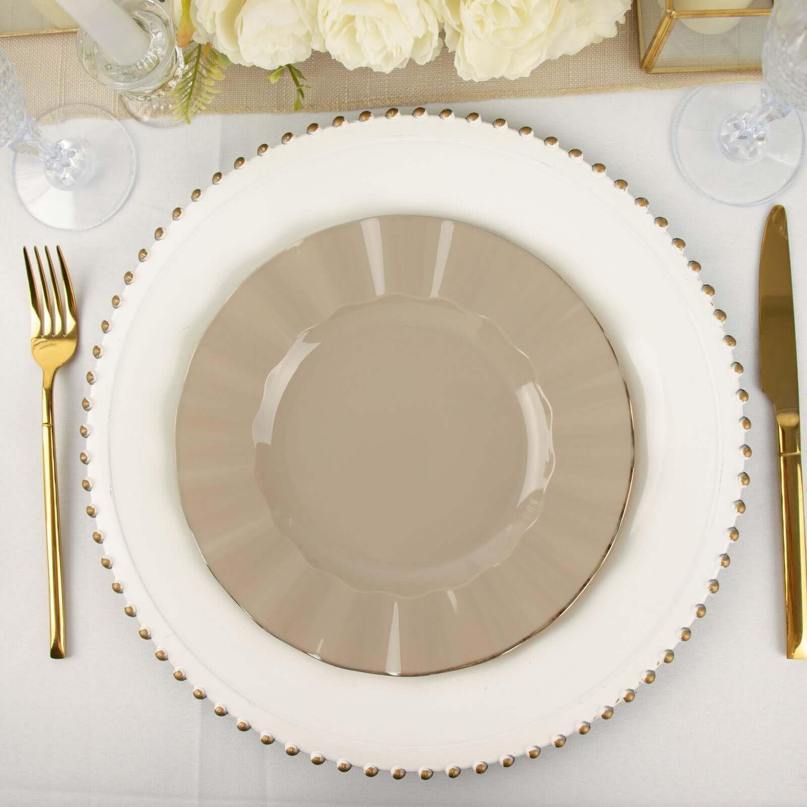 Efavormart 10 Pack | Taupe 9" Round Plastic Dinner Plates, Disposable Tableware with Gold Wavy Ri... | Amazon (US)