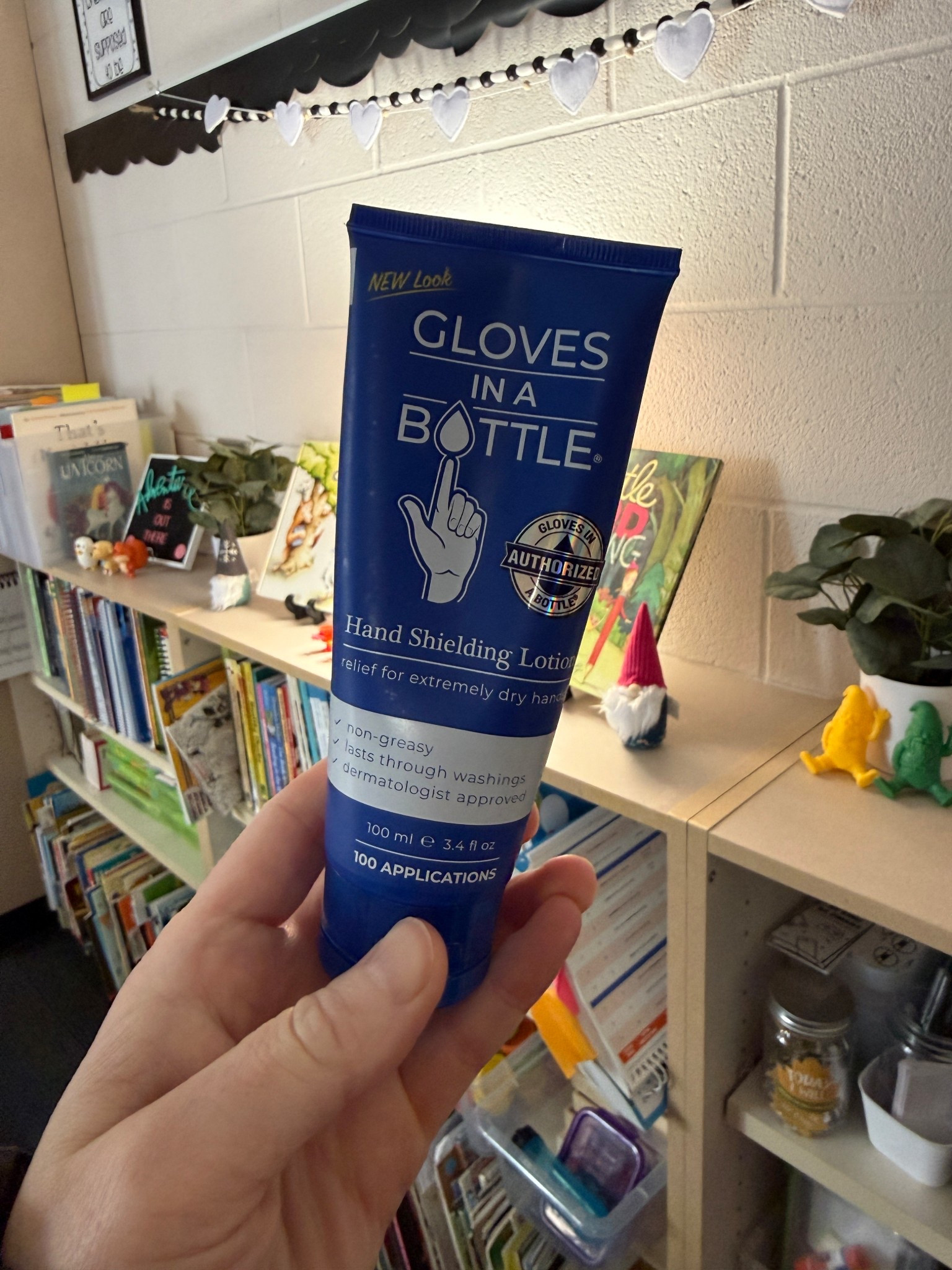The best barrier to protect your hands from dryness!

#LTKmomlife #LTKselfcare #LTKActive