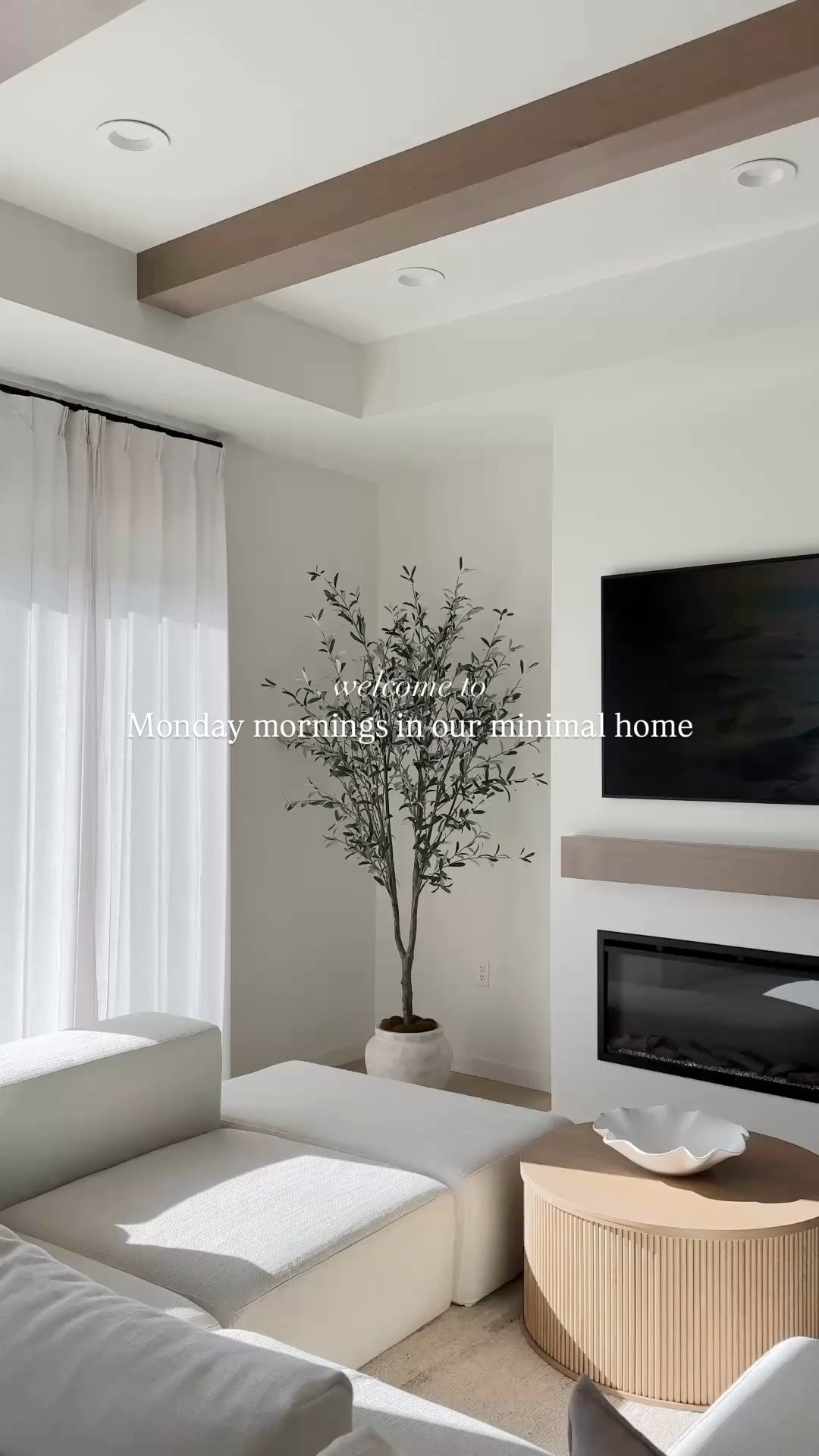 Modern minimal new build

#LTKHome #LTKSaleAlert