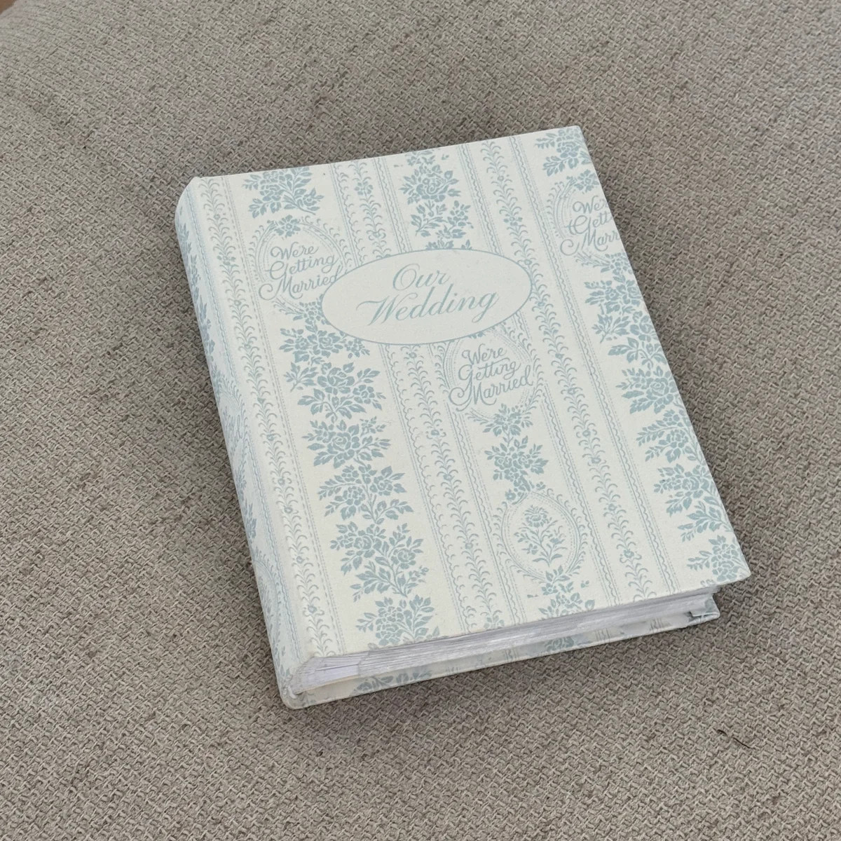 Vintage print wedding photo album | The Ceremony Club