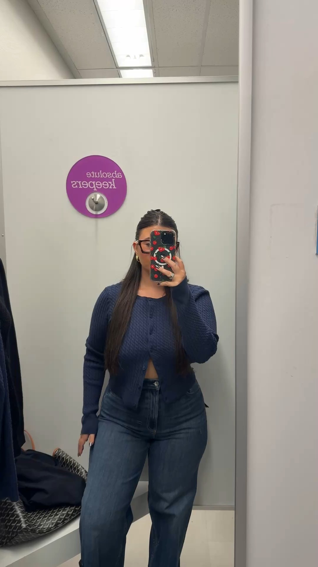 The cutest navy cardigan!!

Size: M
#nordstrom #nordstromrack #fallfashion 

#LTKSeasonal #LTKMidsize #LTKFallSale