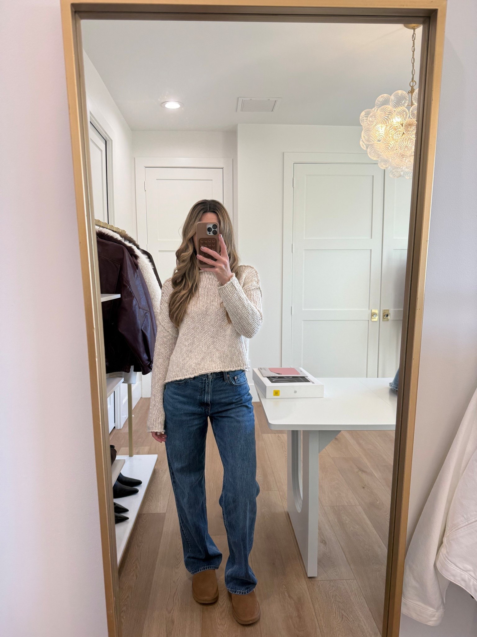 Styling the Aritzia 90s Iggy jeans - 25
Sweater small
Uggs 8

#LTKOver40 #LTKSeasonal