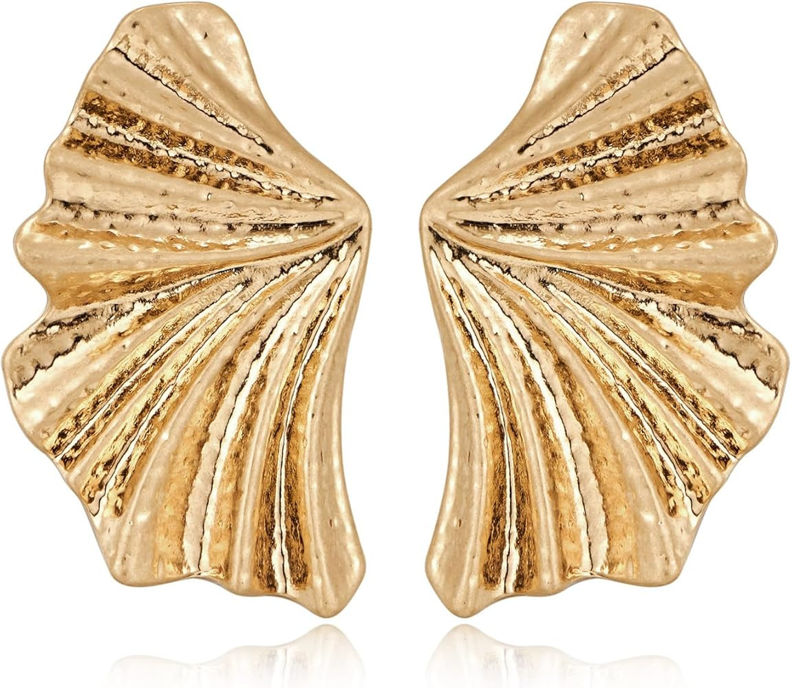LILIE&WHITE Conch Sell Gold Earrings - Women's Love Knot & Angel Wings Stud Earrings | Amazon (US)