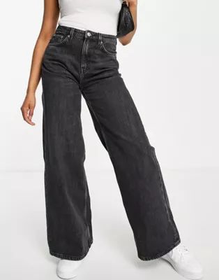Weekday Ace organic cotton wide leg jeans in tar black wash | ASOS (Global)