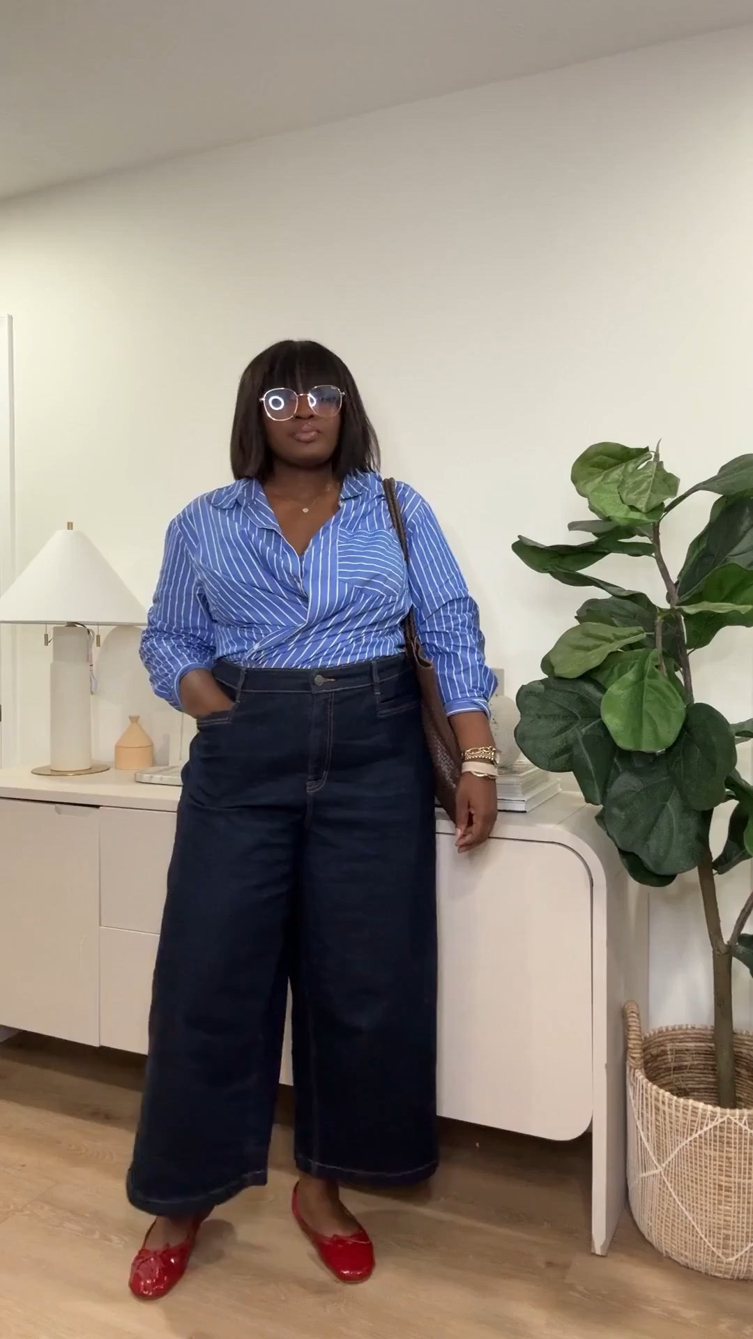 Babe, today’s #OOTD is serving chic AND wearable vibes! Pulled this full look from @sam_edelman @onequince @torrid @quayaustralia @tjmaxx @qvc @homegoods and I’m obsessed with how easy it is to style. Flattering, comfy, and perfect for work, teacher vibes, or just looking put together without trying too hard. Teacher Outfit #Torrid #SamEdelman #OneQuince #TjMaxx #HomeGoods #OOTDInspo #TeacherStyle #WorkwearOutfit #ChicAndComfy #EffortlessStyle #FallOutfits #LTKStyle #LTKFinds #OOTDGoals #WardrobeStaples

#LTKStyleTip #LTKWorkwear #LTKSaleAlert