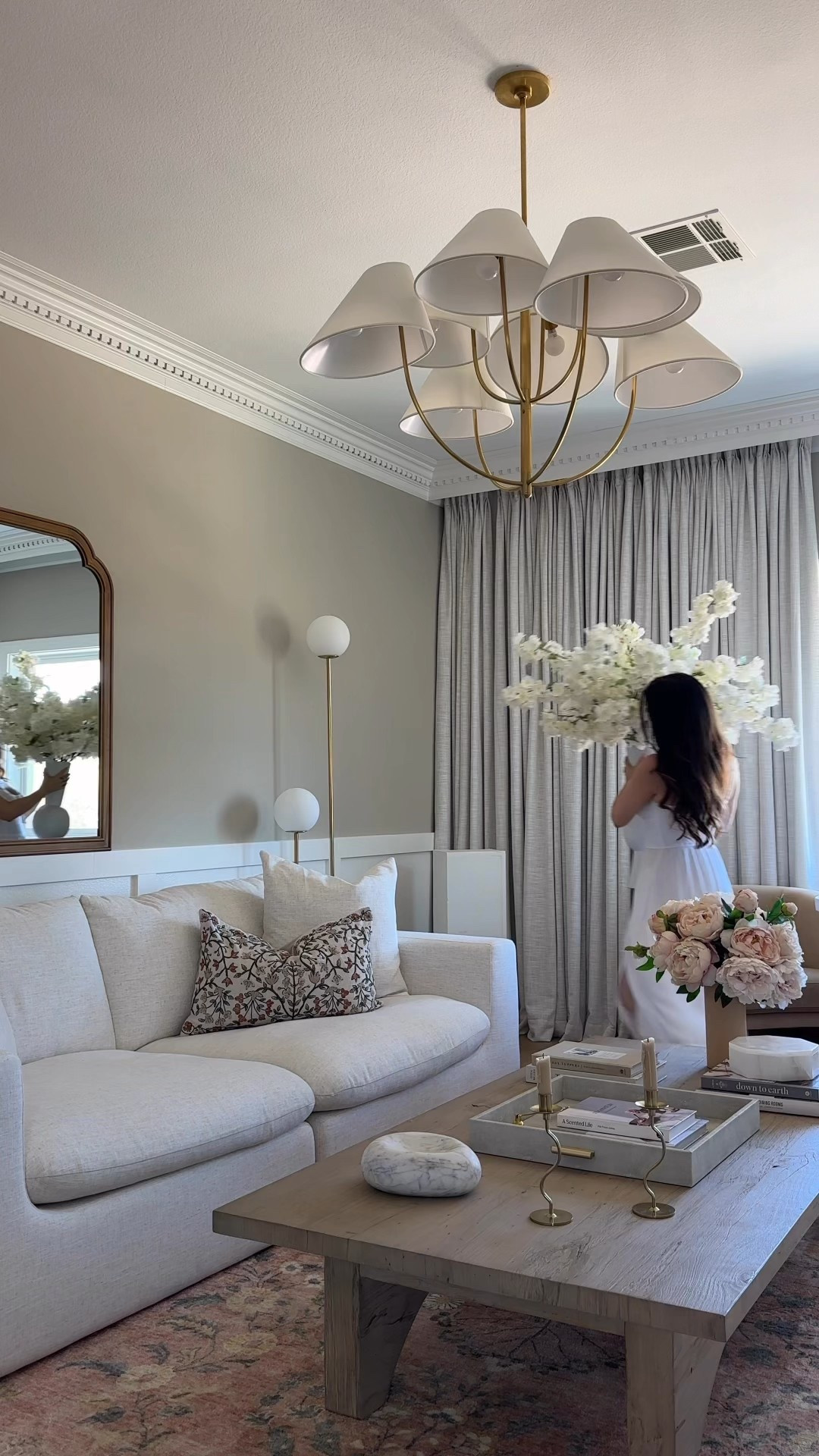 Living room styling 

#LTKHome #LTKHoliday #LTKdayinmylife