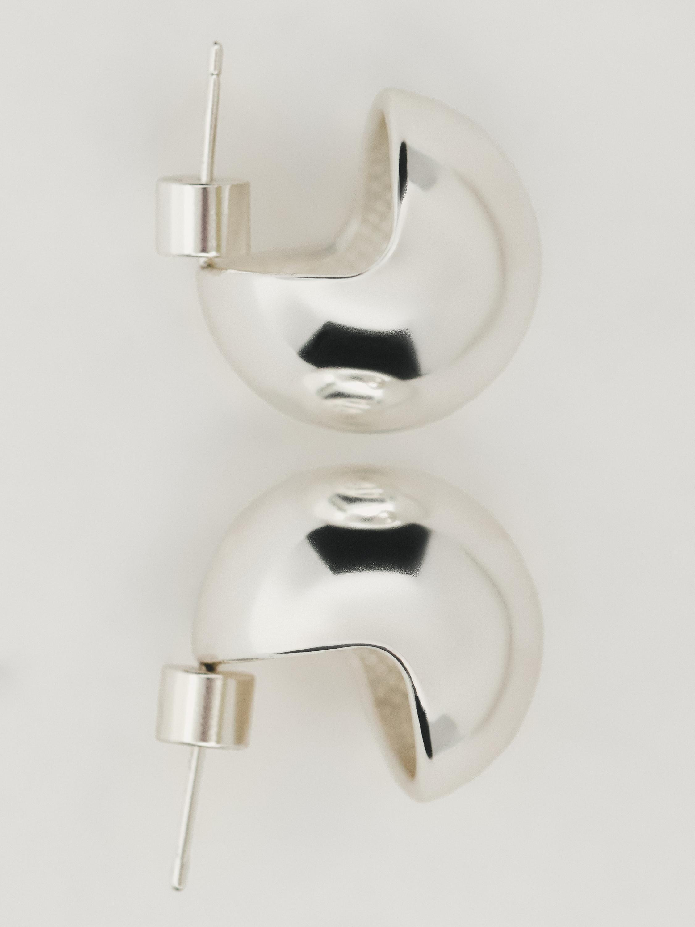 Ball detail earrings | Massimo Dutti US