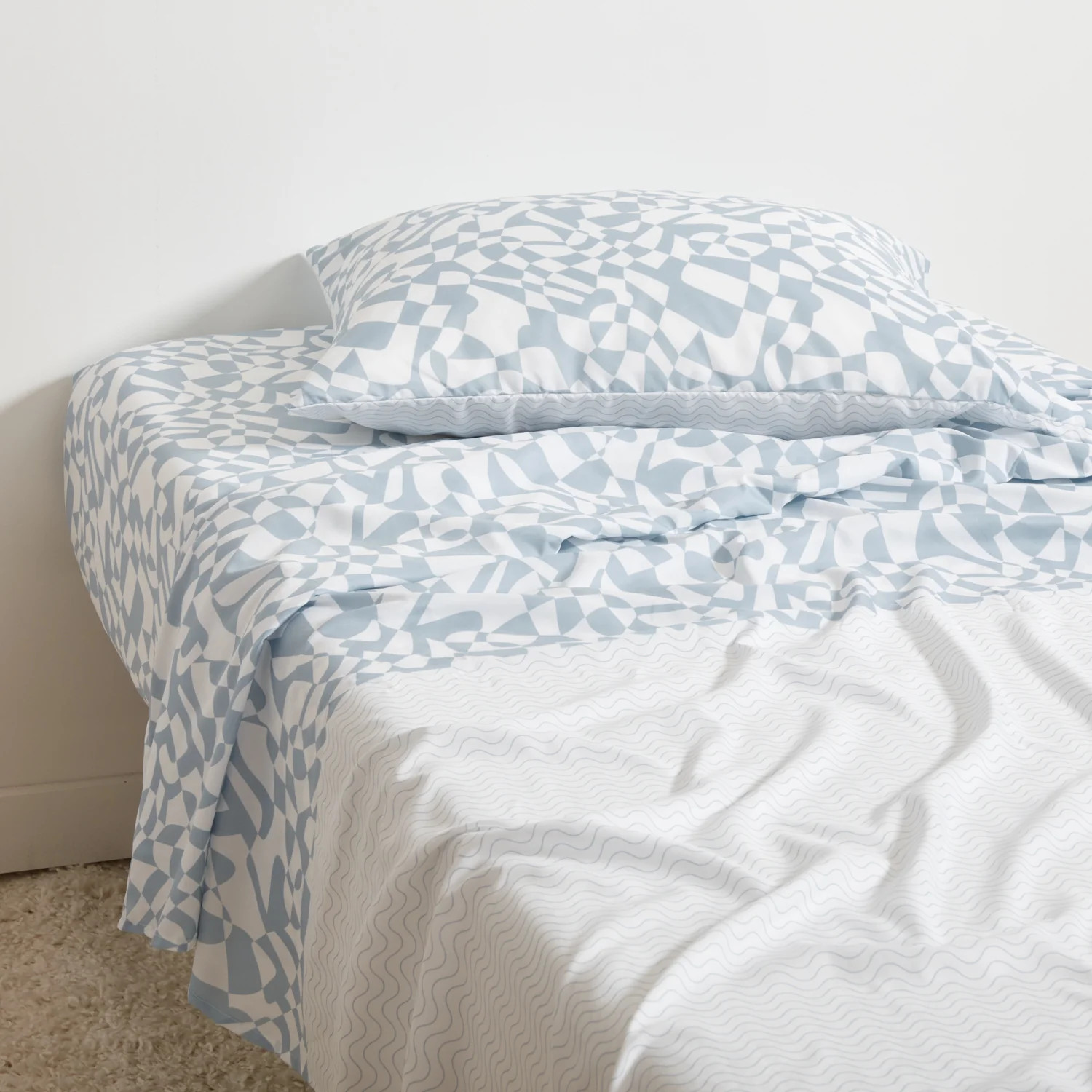 Wavy Geo Reversible Sheet Set | Dorm Essentials - Dormify | Dormify