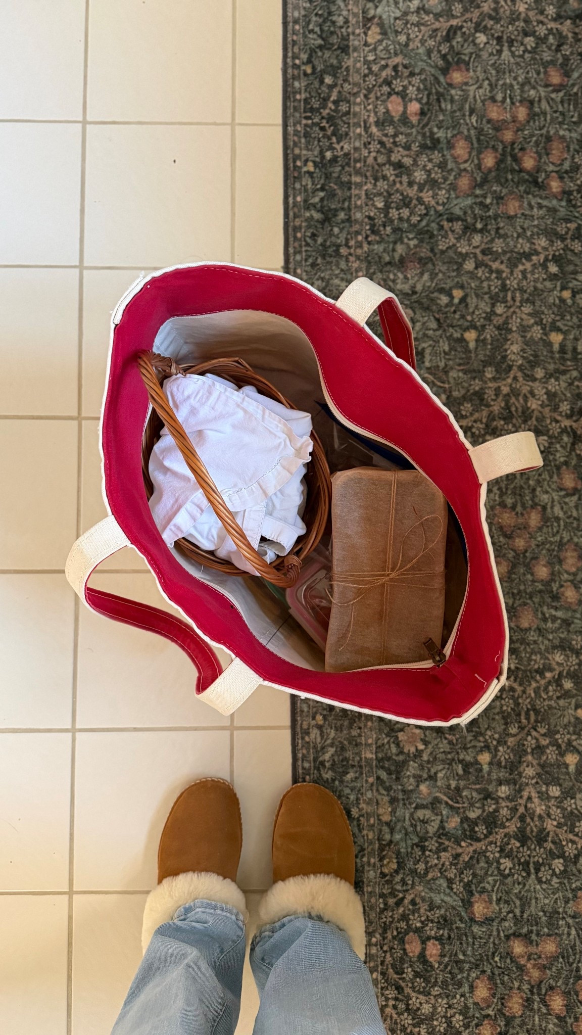 Heading to a friend’s house who is about to have a baby! Bringing all the foods (which my LL Bean bag that I got for Christmas 20 years ago is perfect for!). 

#LTKGiftGuide #LTKBaby #LTKHoliday