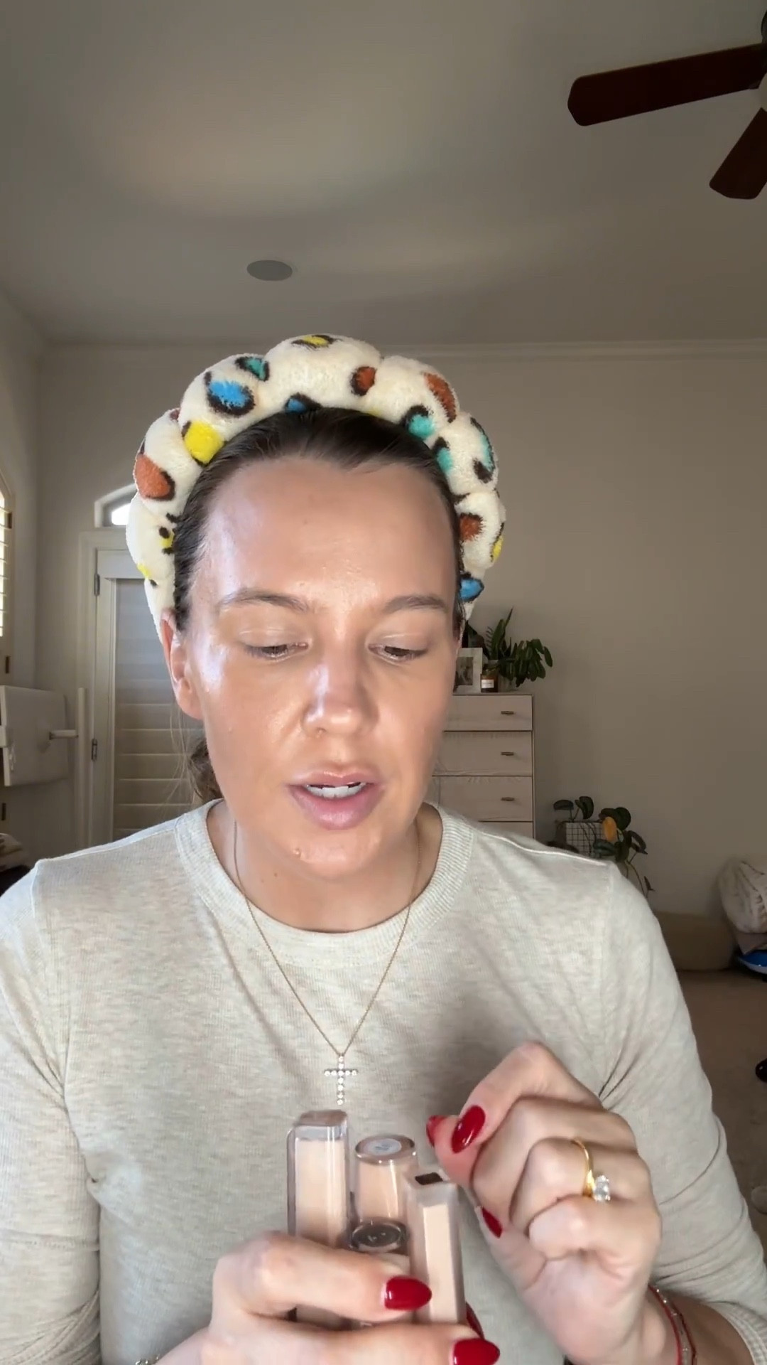 My top concealer!! It’s so good and easy to use. Don’t miss the color corrector! This blush is also such a staple.

concealer, color corrector, cream blush, makeup must haves, fall beauty, sephora, sephora savings event

#LTKSaleAlert #LTKBeauty