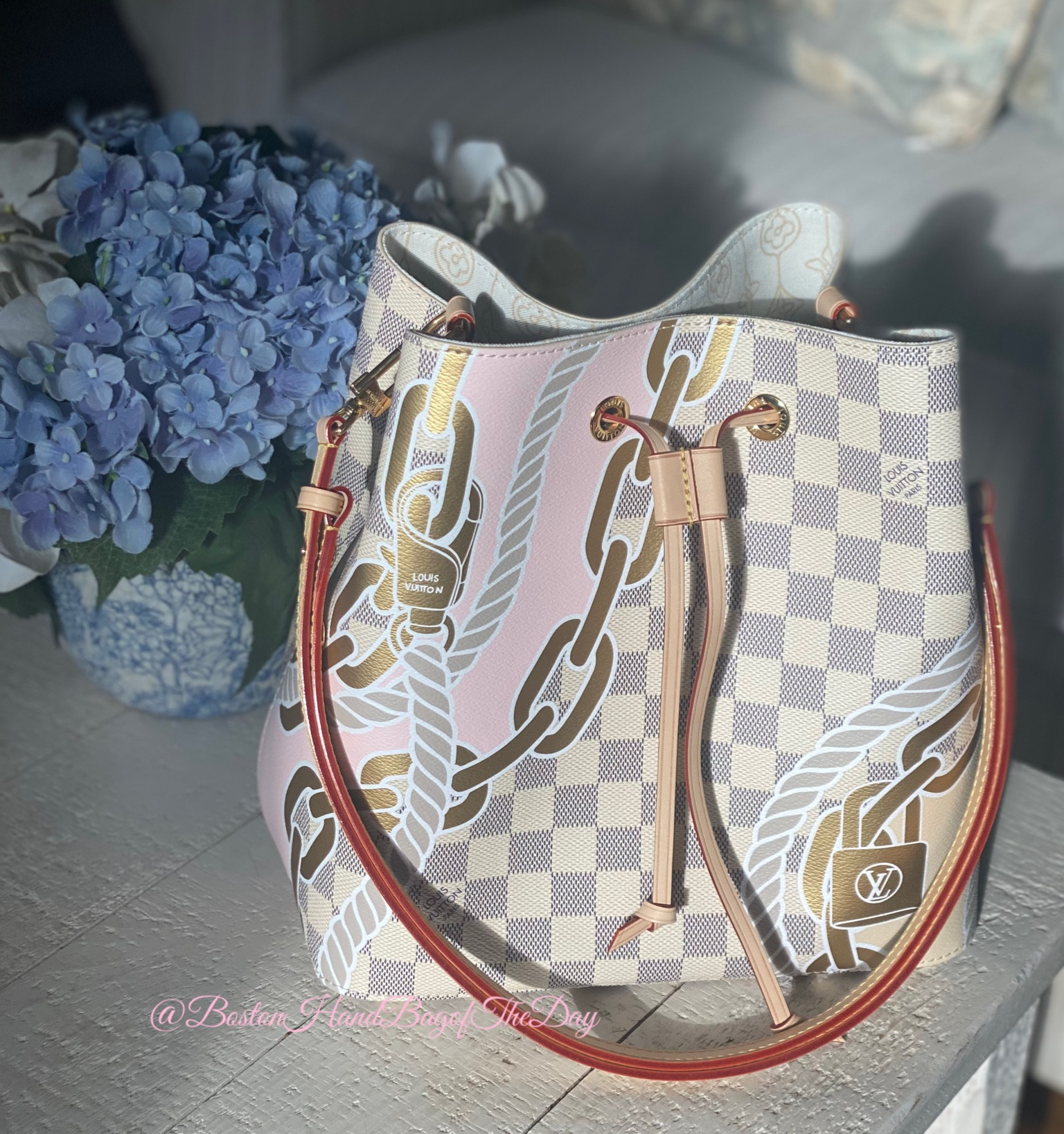 Happy Friday! Managed to capture a few rays of sunshine on my LV Nautical Neo Noe in Damier Azur before the rain started. 

#LTKitbag #LTKSeasonal #LTKGiftGuide
