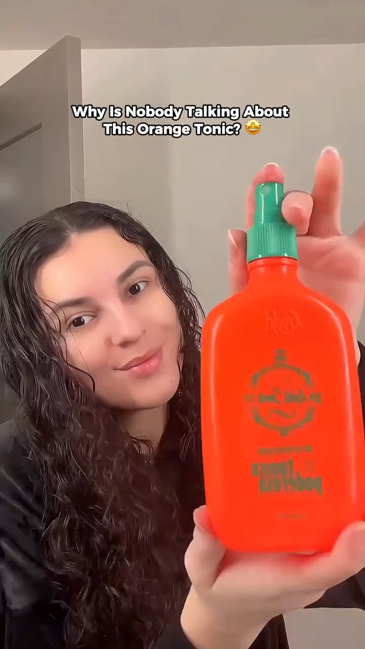 One more product that became part of my curly hair routine 🍊✨ 

The texture, the feeling, and how easy it is to use makes it so good for everyday care.

 Link is on my Amazon storefront  or Check the Highlights 🤍
.
.
.
.
#hairgrowth #goldspell #goldspellcosméticos #amazonfinds #hairloss #viral #reelsbrasil #reelsforyou

#LTKselfcare #LTKSaleAlert #LTKU