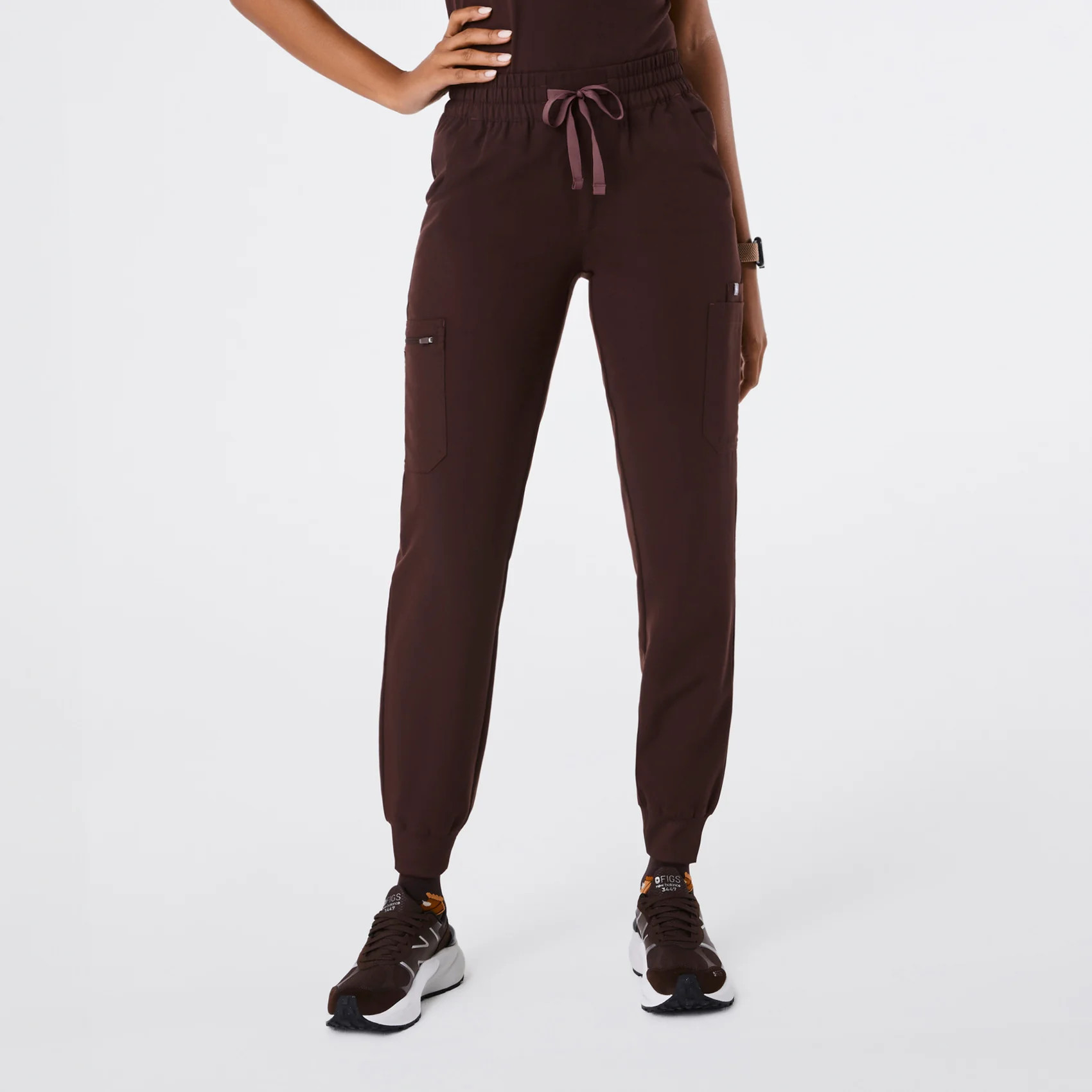 Women’s Uman Relaxed Jogger Scrub Pants - Espresso · FIGS | FIGS