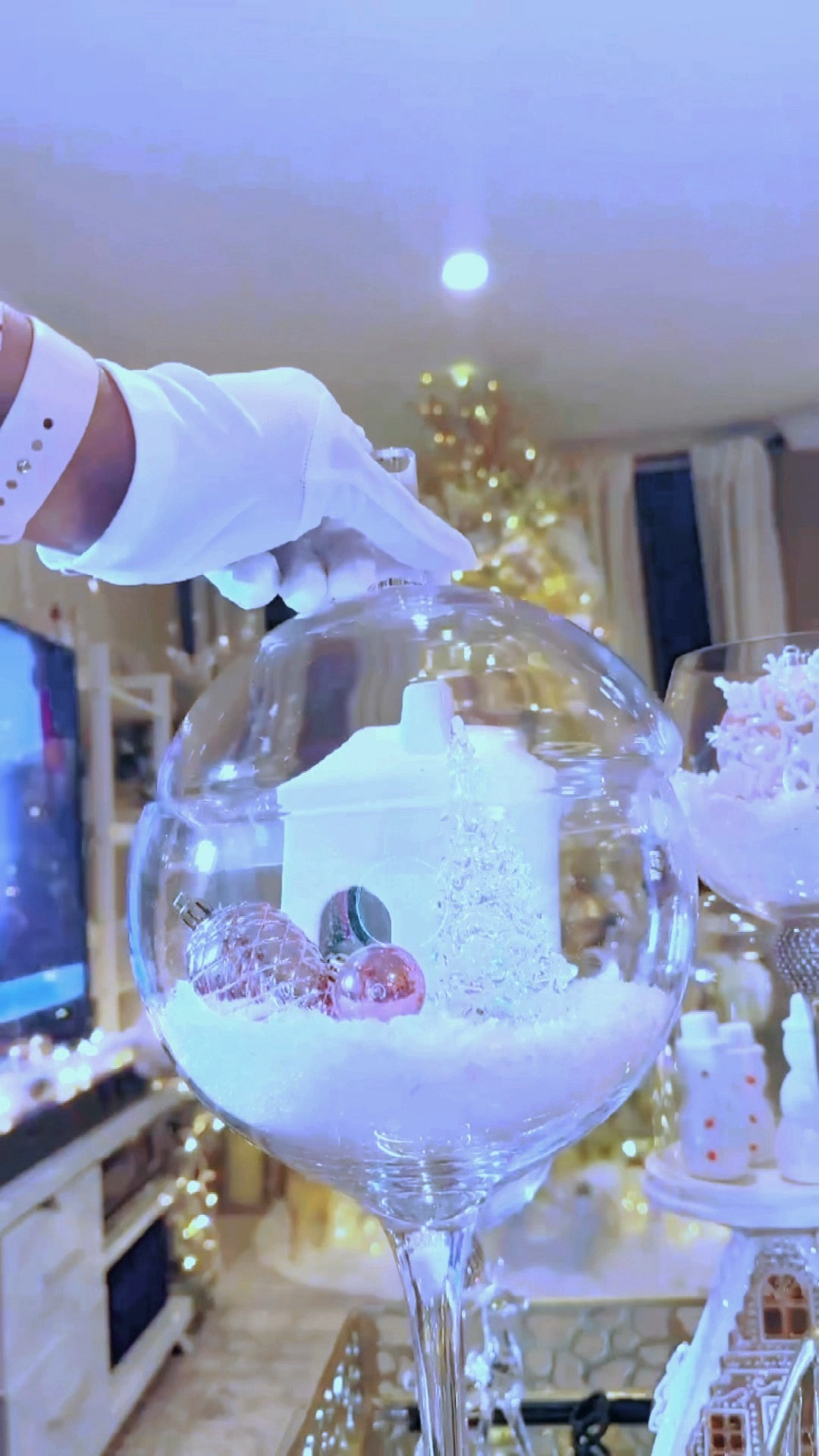 Christmas Decor ✨ Click on the Shop “Christmas Decor” collage” collections on my LTK to shop.  Have an amazing day. xoxoSale

#LTKHolidaySale #LTKVideo #LTKHoliday