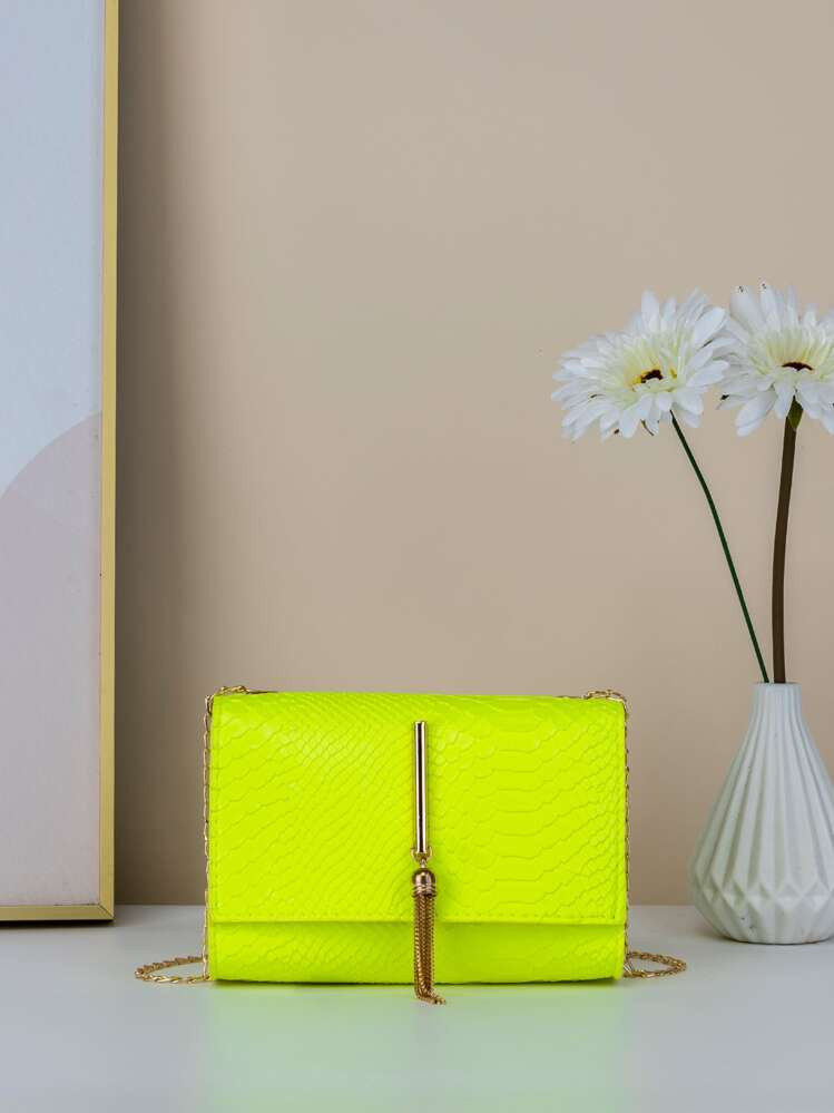 Mini Neon Lime Snakeskin Embossed Metal Tassel Decor Flap Chain Square Bag | SHEIN