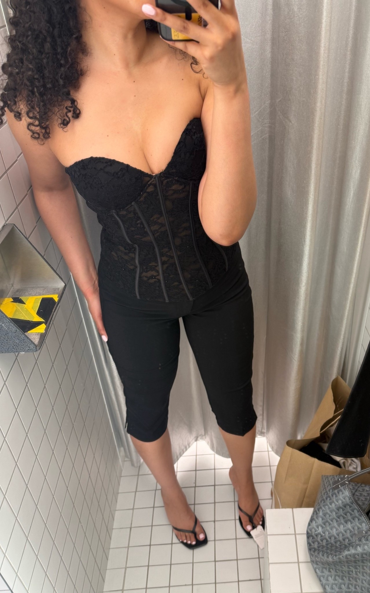 Changing Room Diaries ❤️

Tags: Corset, Capri, Capri Pants, Pedal Pushers, Thong Heels, Zara, Dinner, Evening

#LTKuk #LTKspring #LTKsummer