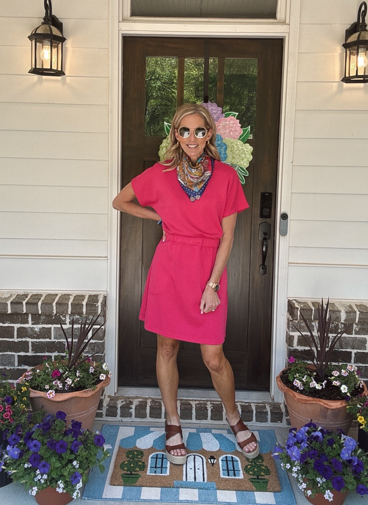 Easily one of my very favorite dresses to wear in spring and summer for travel for anything it is so comfortable it comes in a couple of different color options wearing this size. Small definitely is a summer traveling go to or just one that you want to run errands in so comfortable wearing the size small  