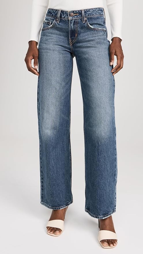Levi's Women's Low Loose Jeans | Amazon (US)