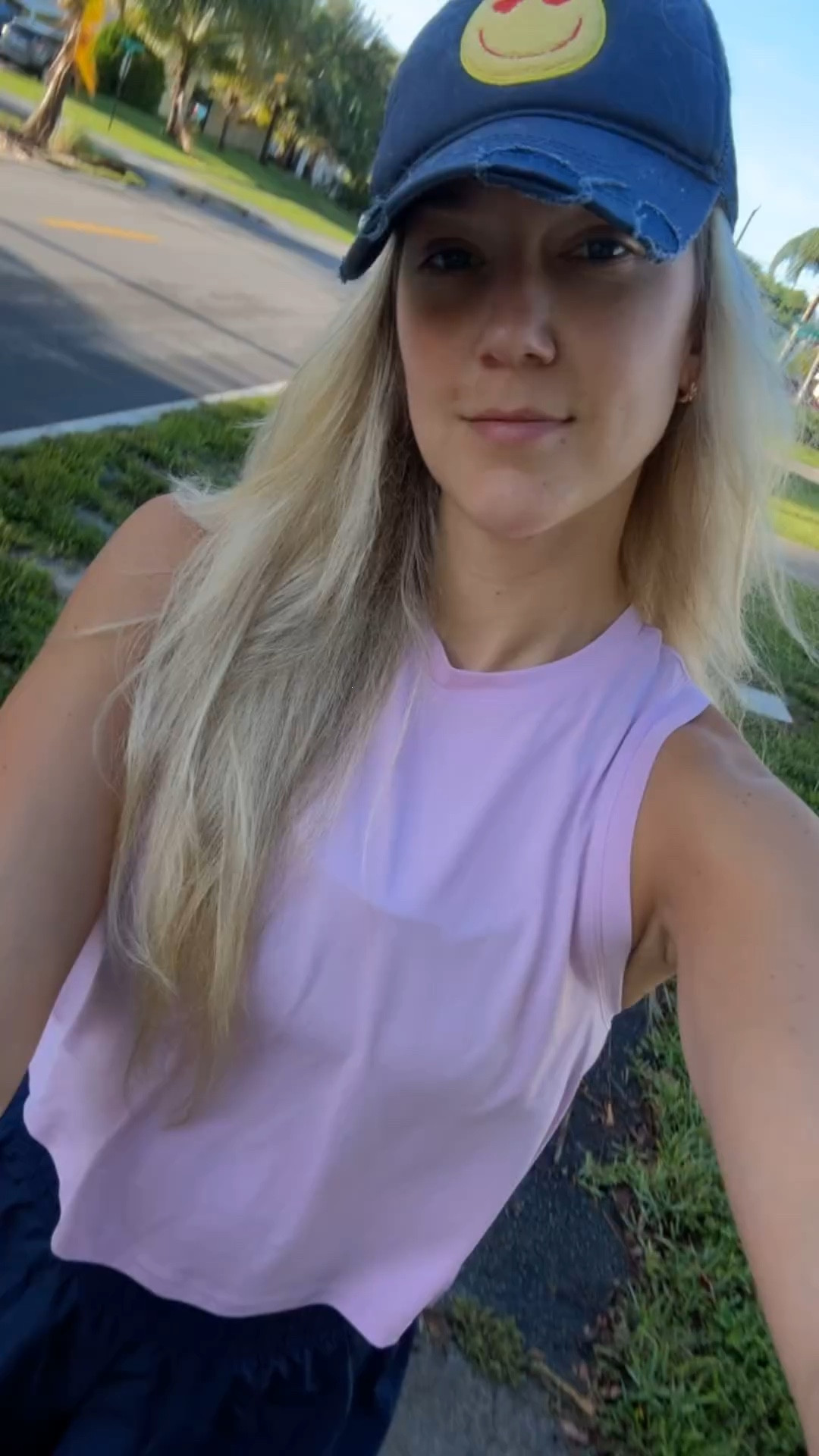 Monday morning walk OOTD 

#LTKActive #LTKFindsUnder100 #LTKStyleTip