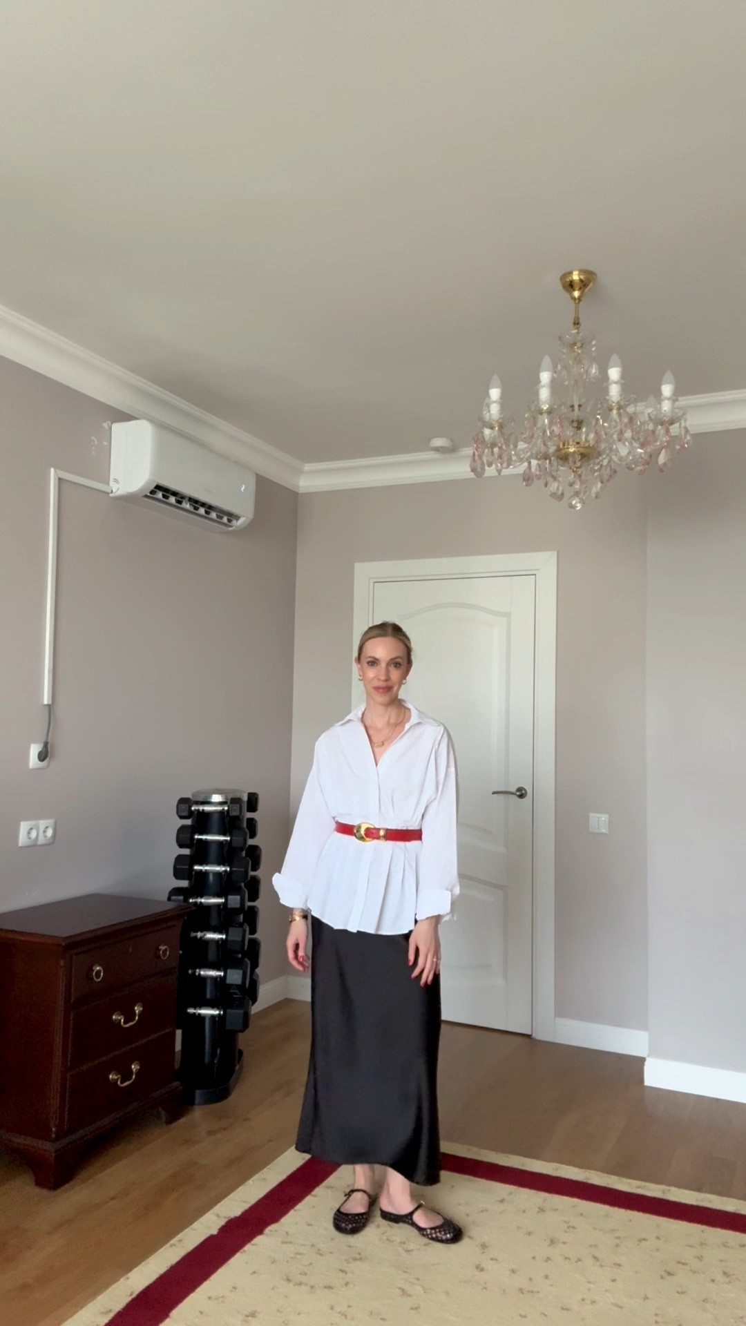 Summer workwear, @Zara button down shirt, satin skirt, jelly shoes, date night outfit

#LTKWorkwear #LTKootd #LTKSaleAlert