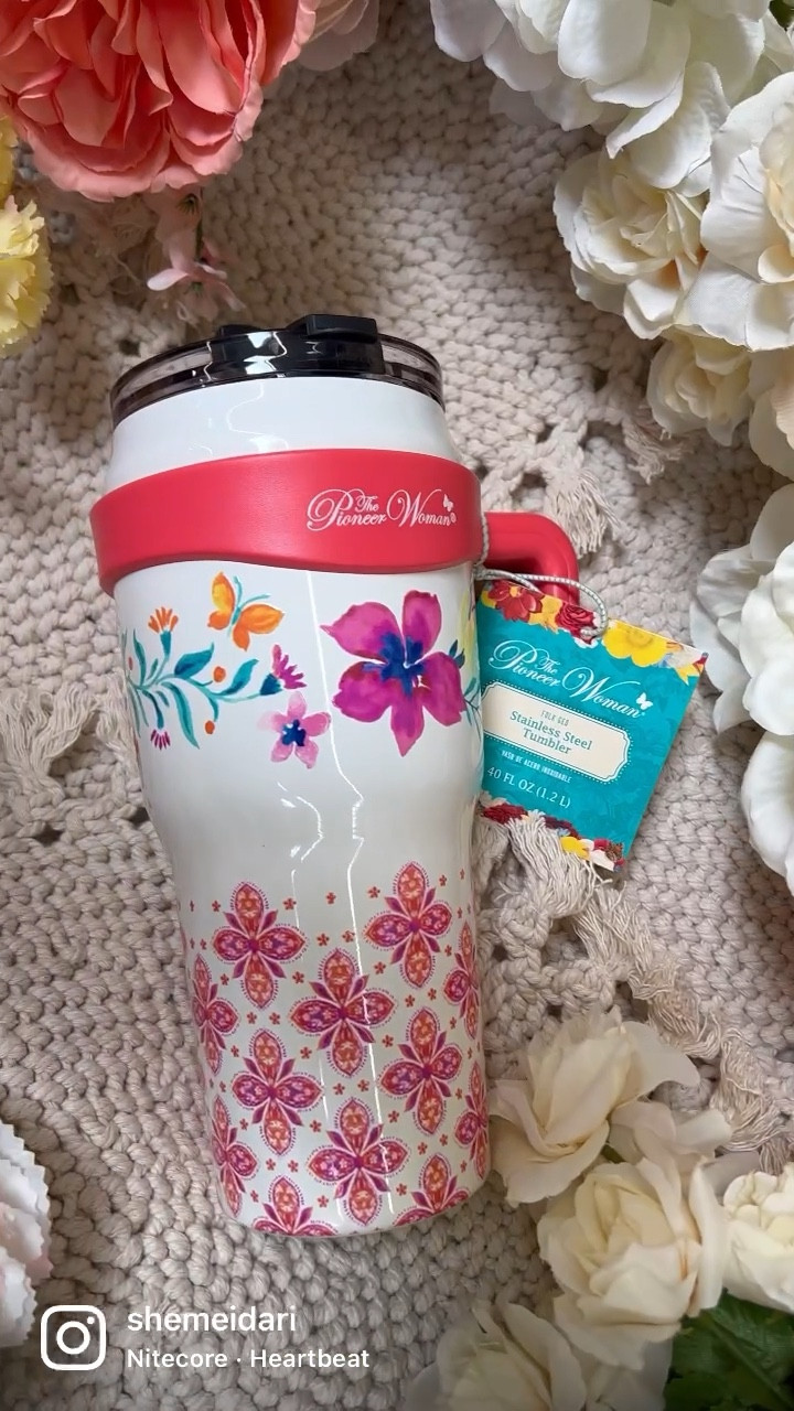 Pioneer Woman Tumbler! 

#LTKGiftGuide #LTKunder50 #LTKSeasonal