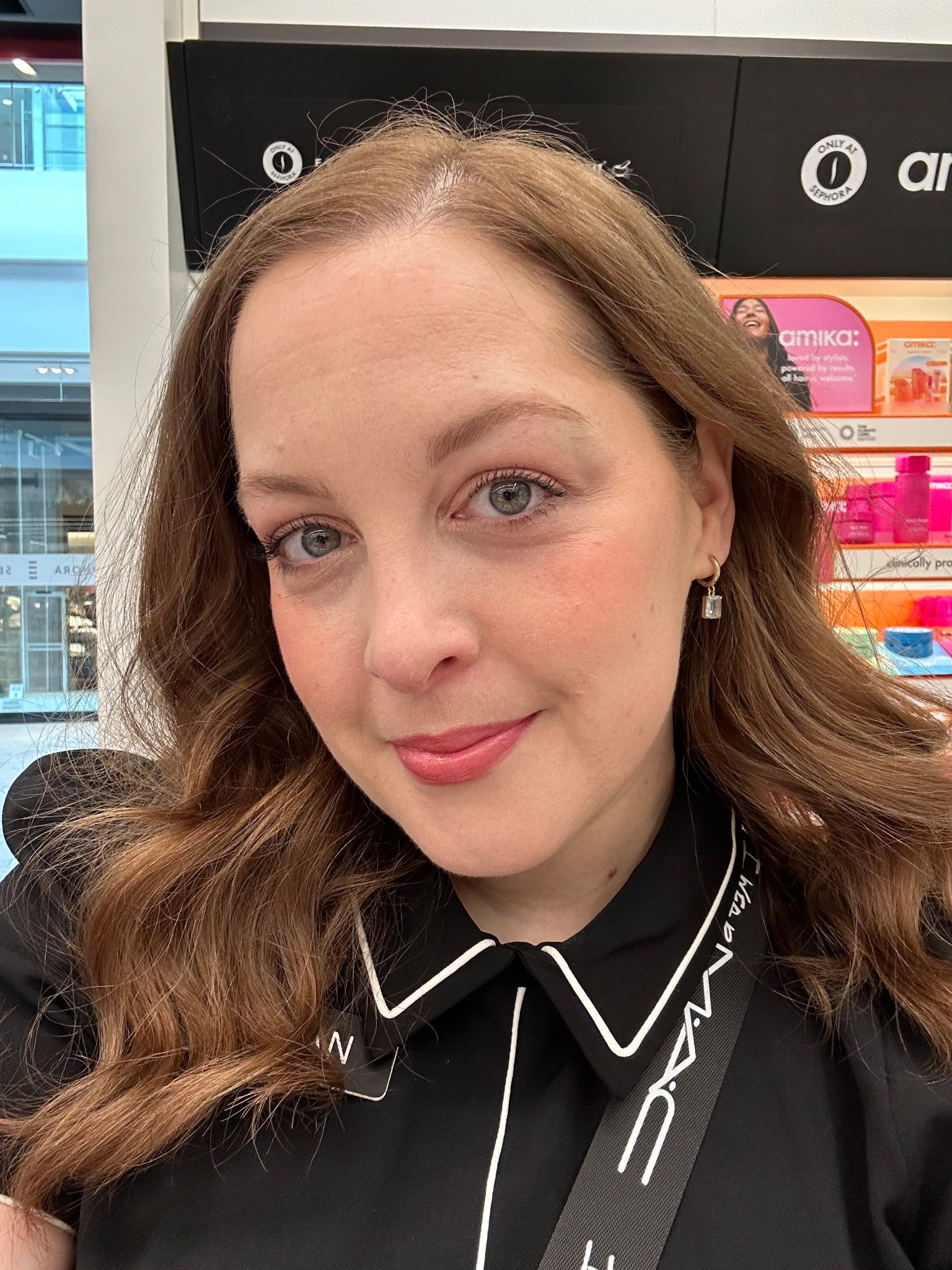 This is my full shift makeup — everything I use when I need it to last all day but still look like skin 🤍

Nothing heavy, nothing fussy… just products I know I can rely on

I linked everything here (with shades)

If you’re on your feet all day, these are so worth it. 

•	#ltkbeauty
	•	#sephorafinds
	•	#longwearmakeup
	•	#everydaymakeup
	•	#cleangirlmakeup
	•	#softmakeup
	•	#makeuproutine
	•	#beautyfavorites