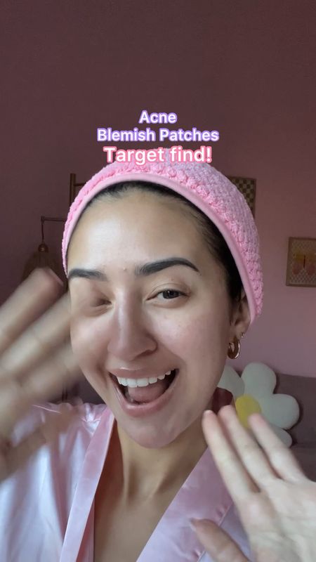 #TargetPartner @getwelly Face Saver Acne Blemish Patch is the BEST! at your local @target affordable and transparent for discrete face coverage!
#GetWelly
#Target #TargetPartner #AD #blemishpatch
