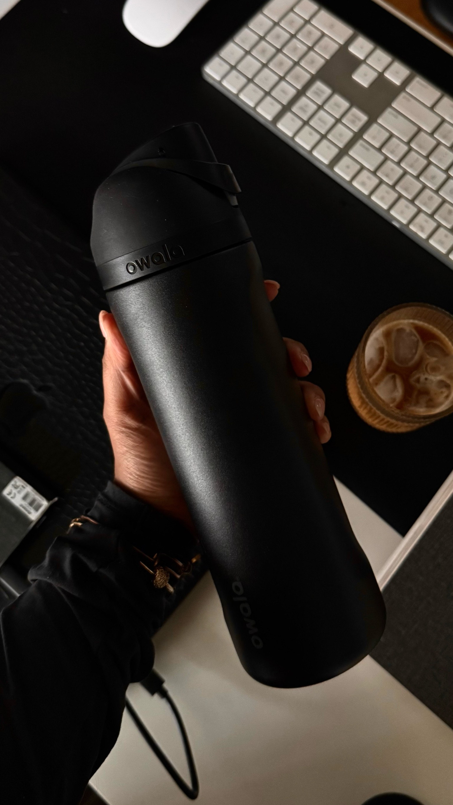 This all black owala water bottle 🖤

#LTKfitness #LTKActive