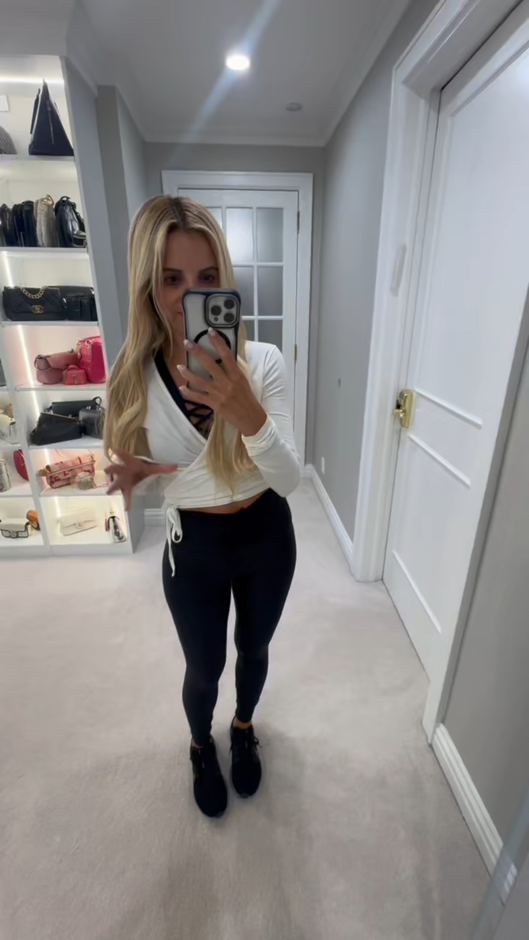 Workout Outfit!🤍🤍🤍

Activewear, active, workout, fitness, summer fashion, summer outfit, affordable fashion, Amazon fashion, alo

#LTKStyleTip #LTKActive #LTKSaleAlert