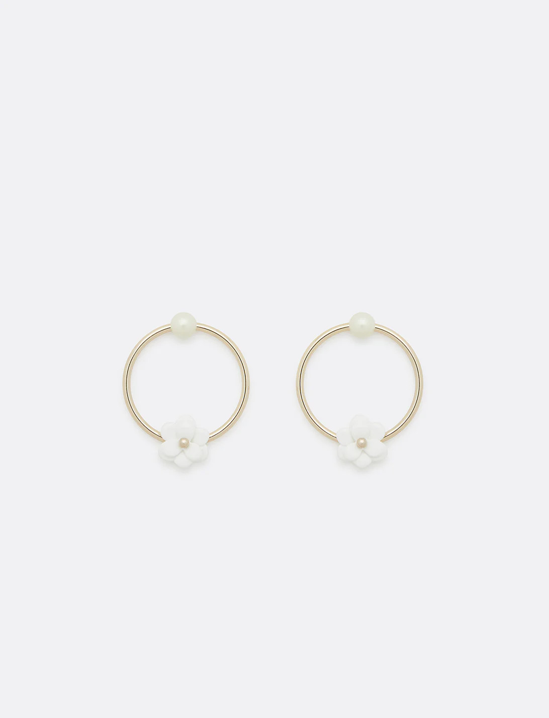 Convertible Magnolia Hoop Earring | Draper James (US)