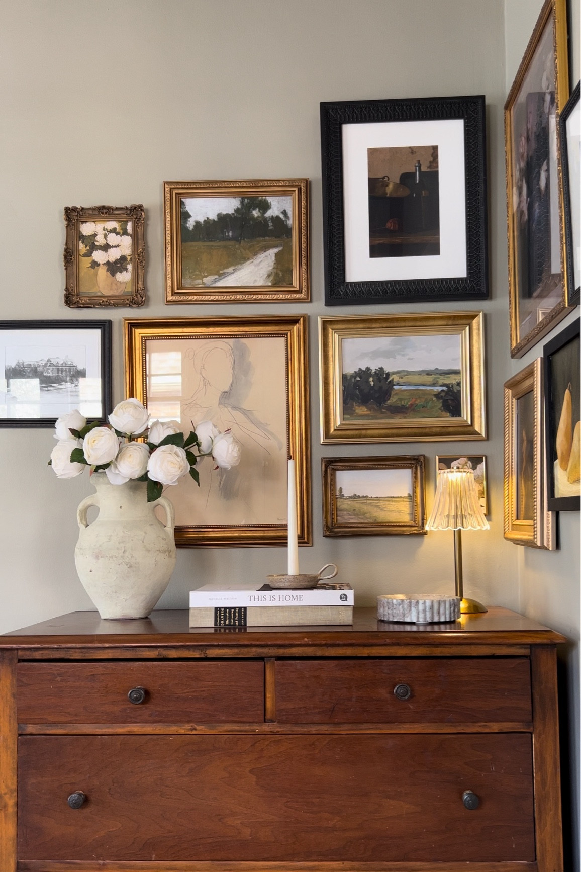 Styled home decor on a chest of drawers #homedecor 

#LTKhome