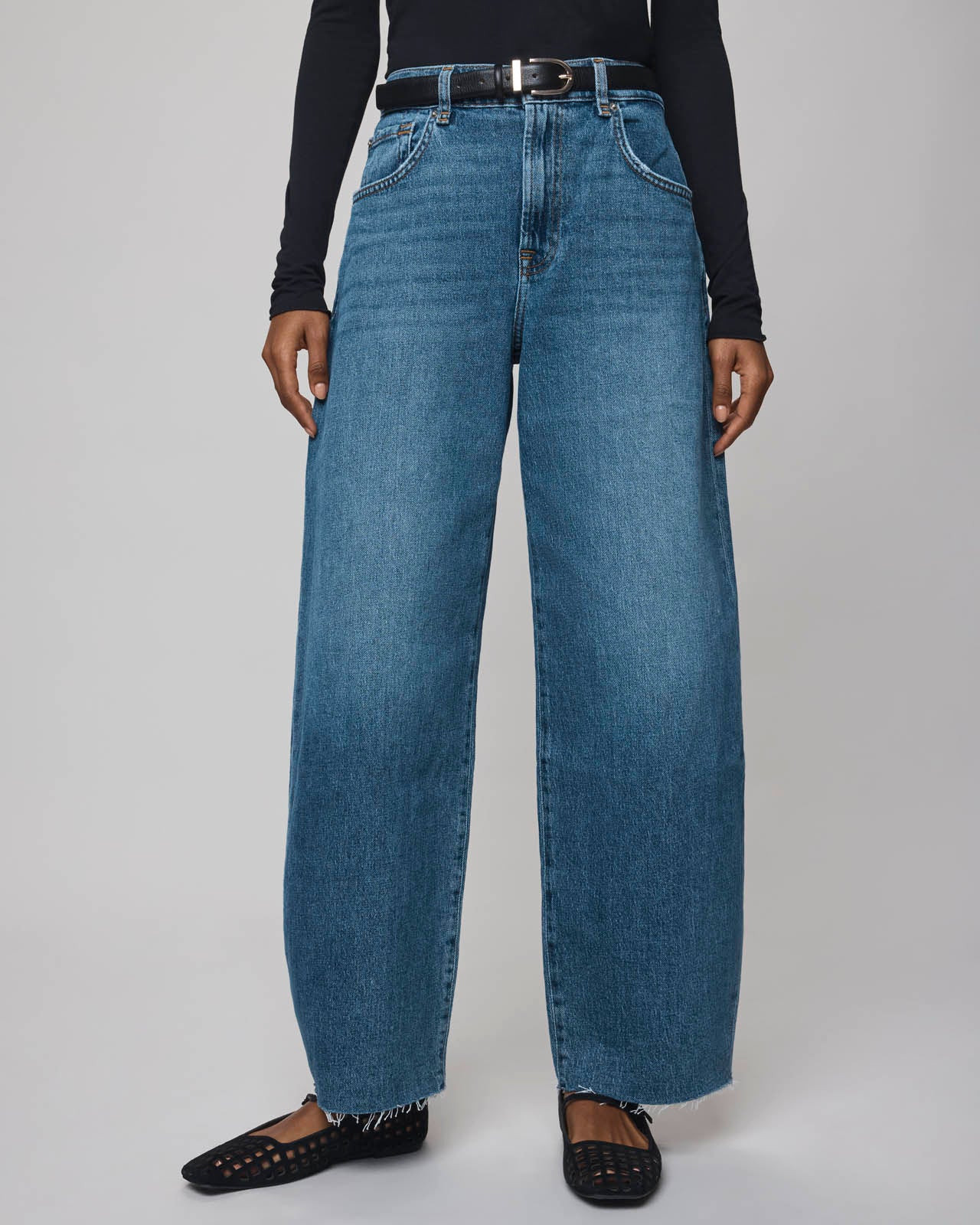 Carson Barrel Leg Jean in Medium Wash | Splendid