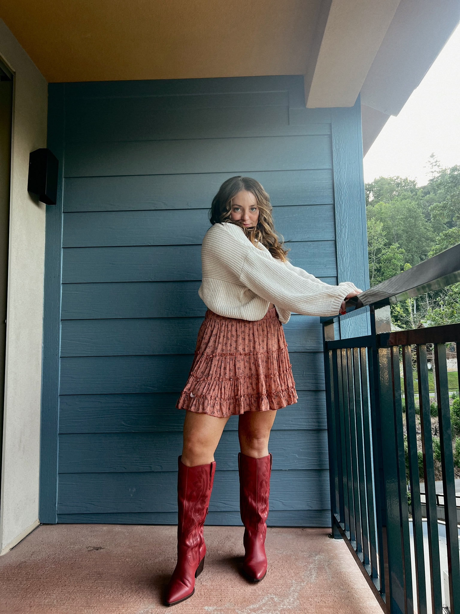 Fall fashion is my love language #gifted 
.
Wearing size A in both sweater and skirt! 

#LTKStyleTip #LTKBacktoSchool #LTKPlusSize