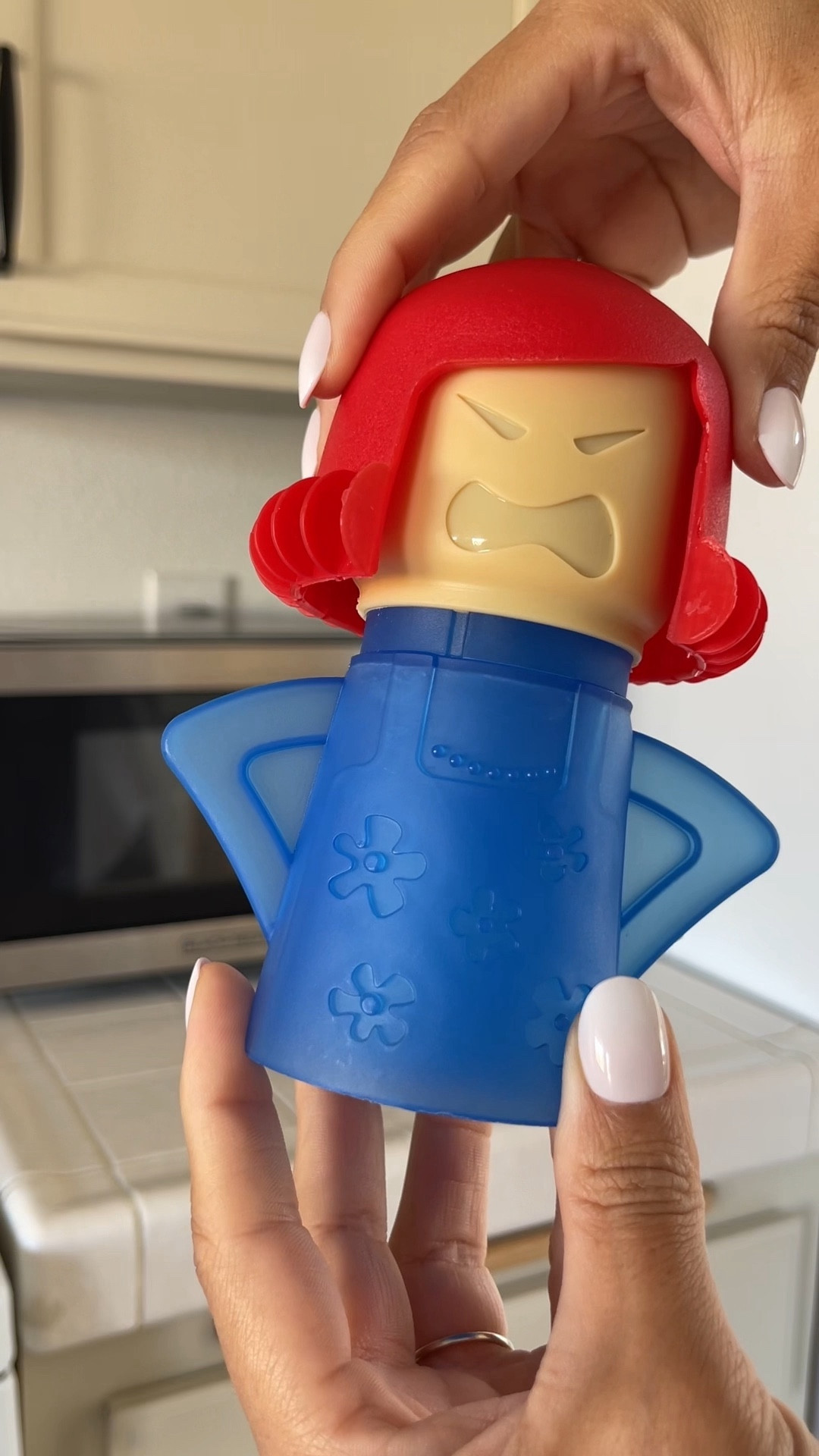 My microwave was in need of a deep clean, I found the angry mama and Amazon and she is the best microwave cleaner! Without the chemicals 
All you need is vinegar water and a squeeze of lemon and your microwave will be sparkling clean! 

#LTKVideo #LTKfamily #LTKhome