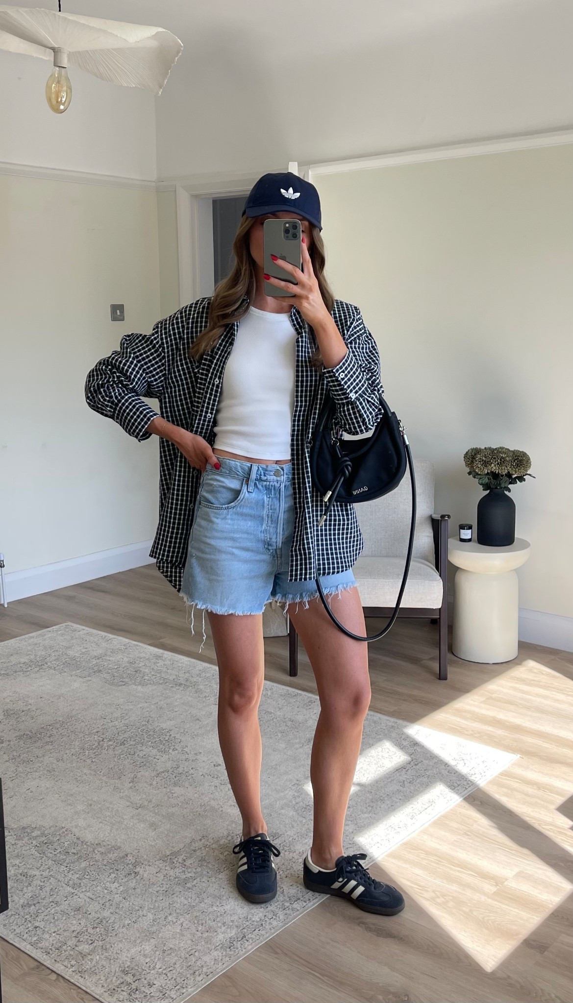 Oasis outfit inspiration, what to wear if you were lucky enough to get tickets

12 in the checked shirt
Small in the Uniqlo bra top
Older Levis shorts so similar linked
Adidas hat
Adidas navy sambas   

Concert outfit, oasis outfit, gig outfit

#LTKeurope #LTKsummer #LTKuk