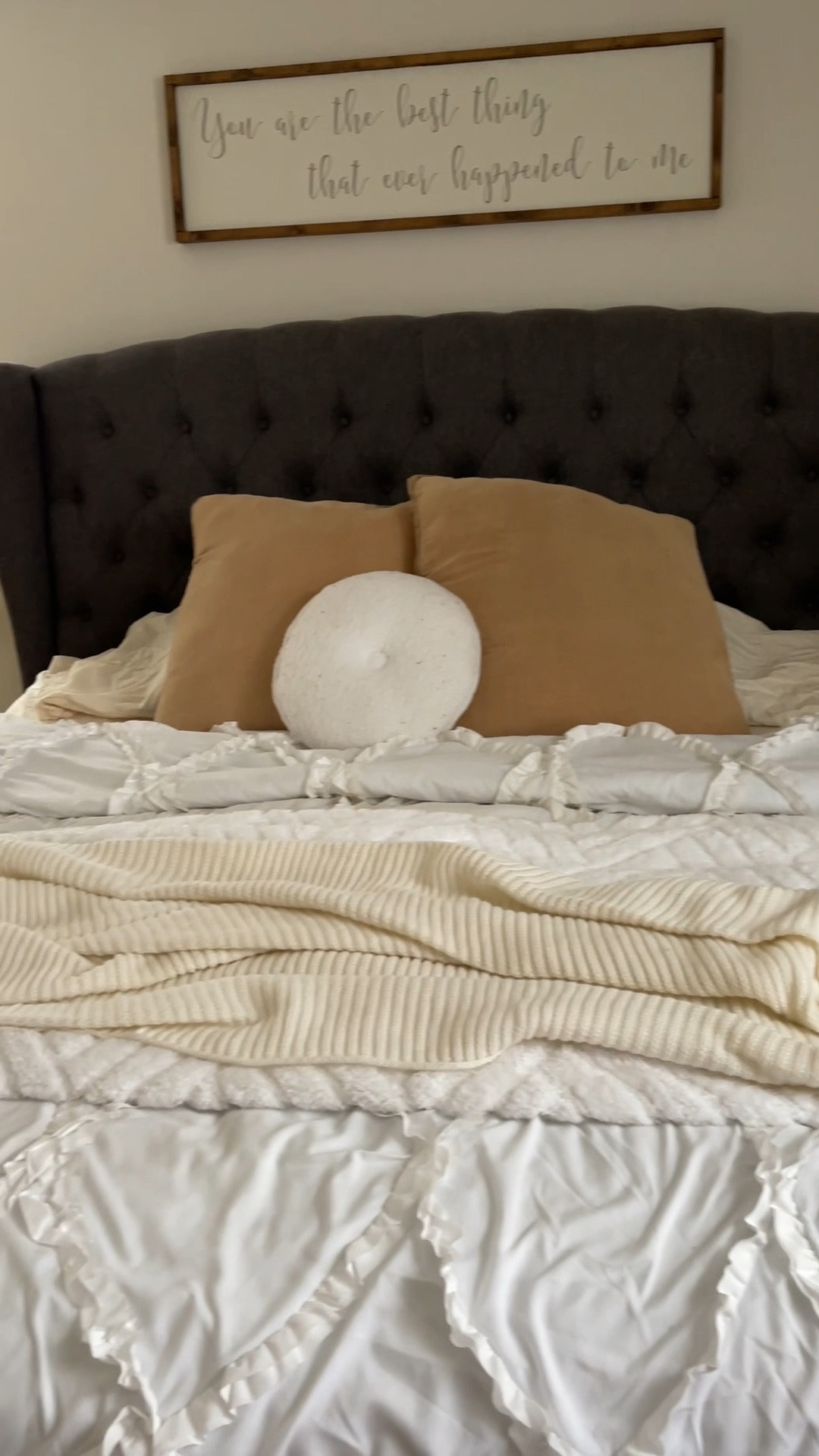Change my sheets with me



#LTKVideo #LTKstyletip #LTKhome