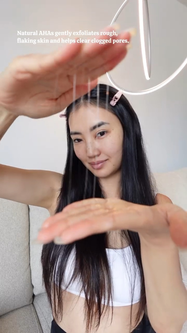 🫘My glow routine - Bean Essence Duo Set @mixsoon_usa 
Available on Amazon 😍

#mxisoonbean #mixsoonessence #beanessence #mixsoonserum #soybeanmilkserum #glow #glassskin #glowskin #korean #koreanskincare #skincare