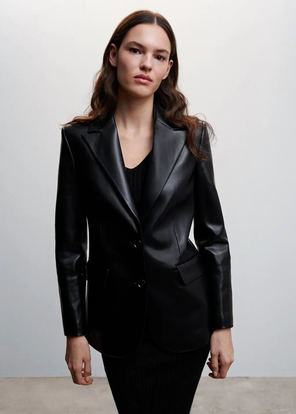 Leather effect jacket | Black Leather Blazer | Faux Leather Blazer | Work Outfit | Work Wear Style | MANGO (US)