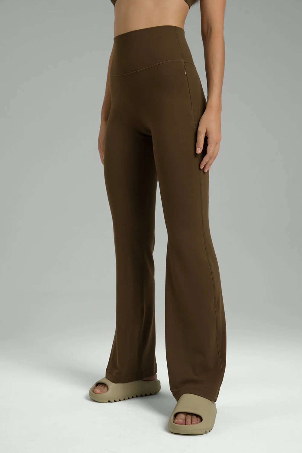 29.5" Dreamlux Flared Legging with Zippered Pockets | Colorfulkoala