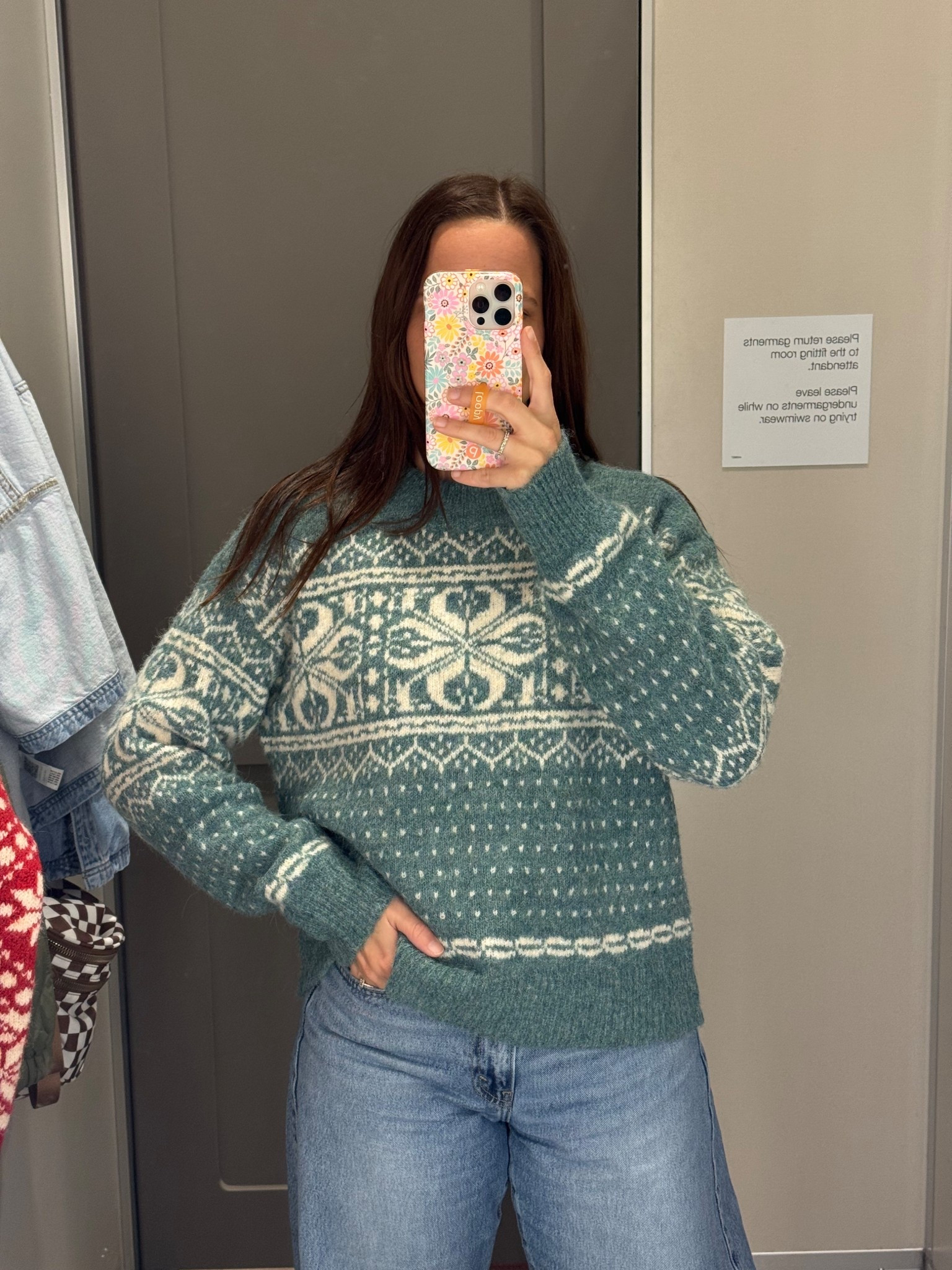 Wearing a medium 

#LTKHoliday #LTKStyleTip