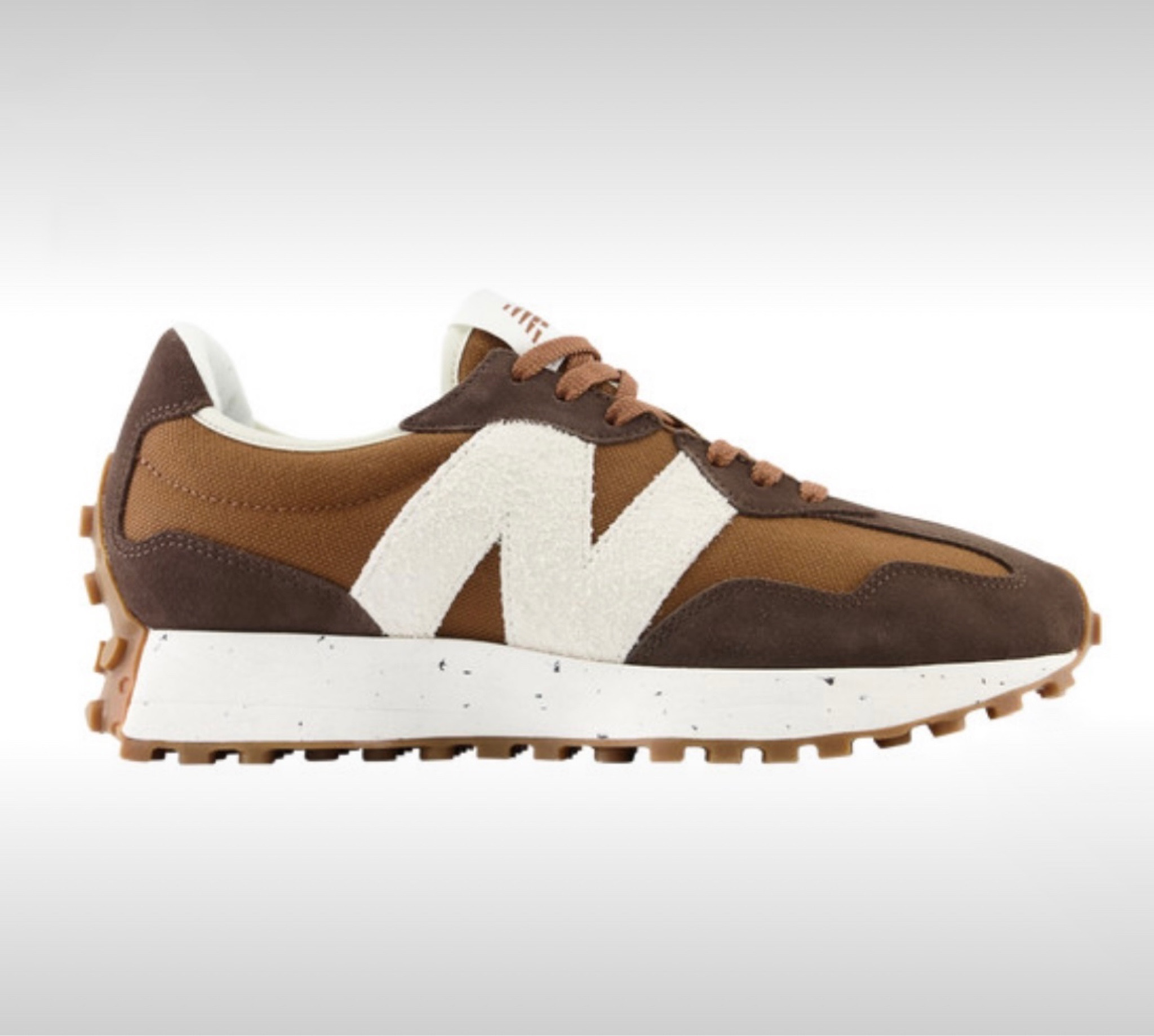 New Balance 327
Built for maximum impact, with a natural cork insole and undyed gum rubber outsole. Featuring a bold N logo, it gives your outfit a sporty remix.

#LTKshoecrush #LTKfit