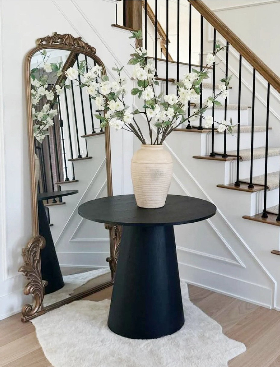 Entryway Tables

#LTKHome