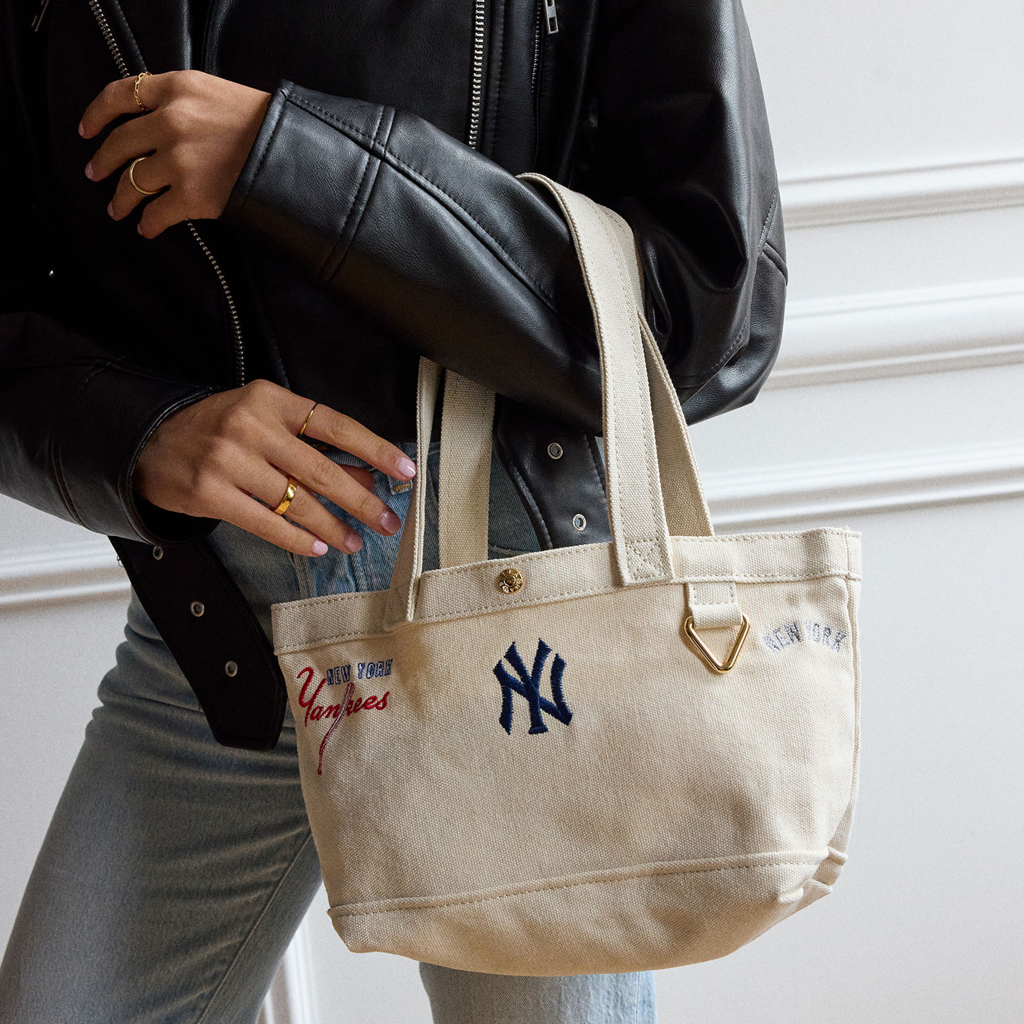 BaubleBar New York Yankees Icon Tote Bag | Fanatics